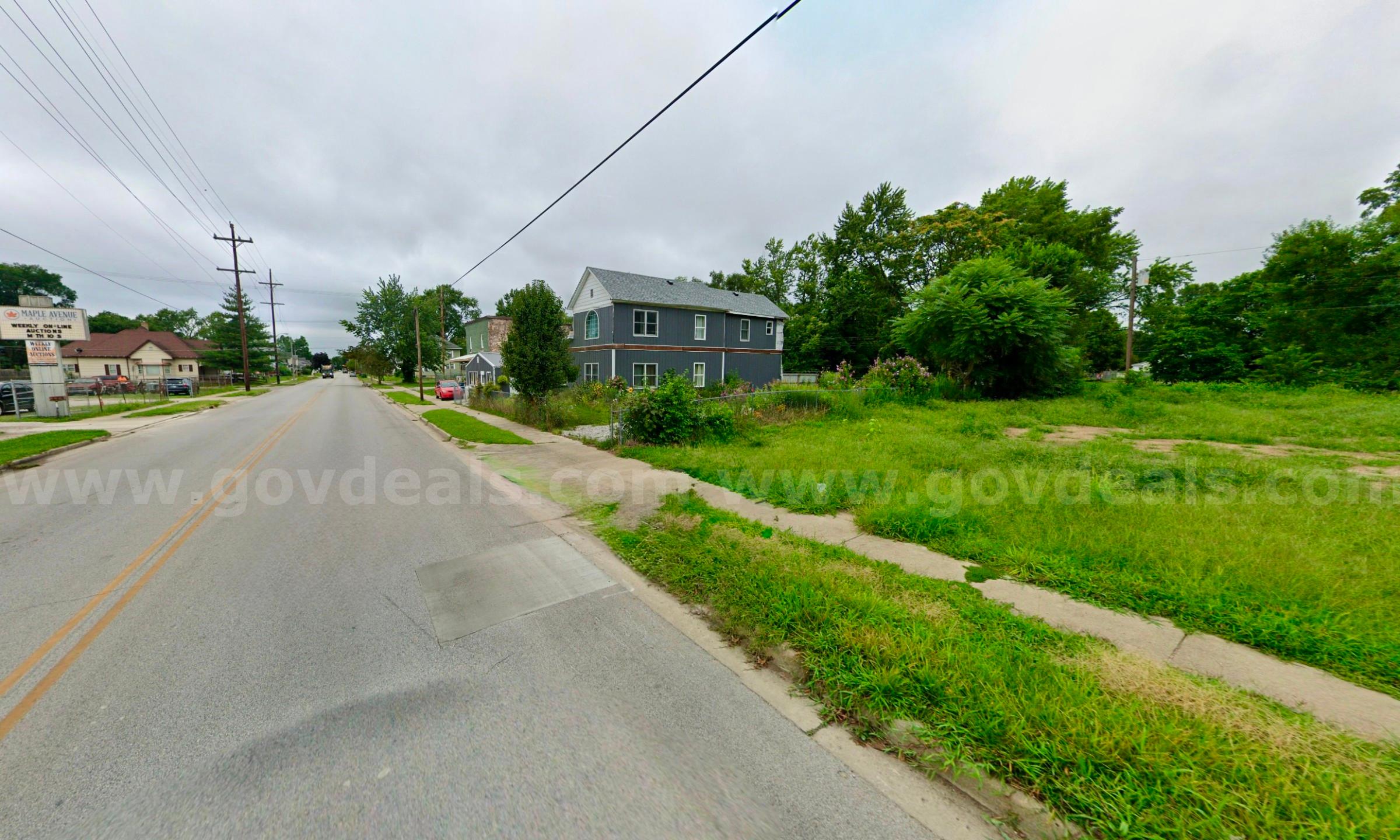 Large Residential Lot 2.1 Miles from Indiana State University   Government Surplus Auction - Photo #2