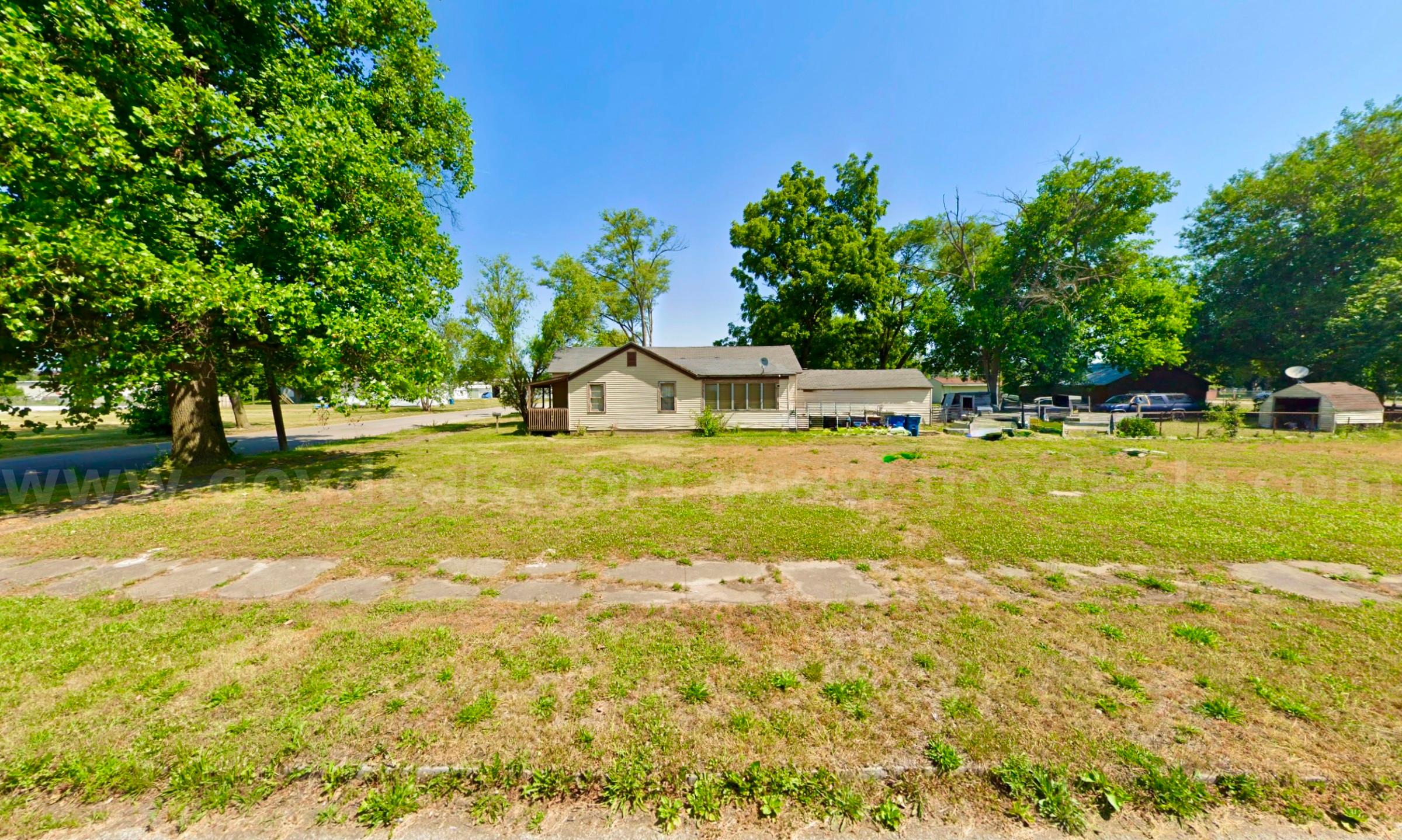 Large Residential Lot 0.9 Miles from Indiana State University   Government Surplus Auction - Photo #5