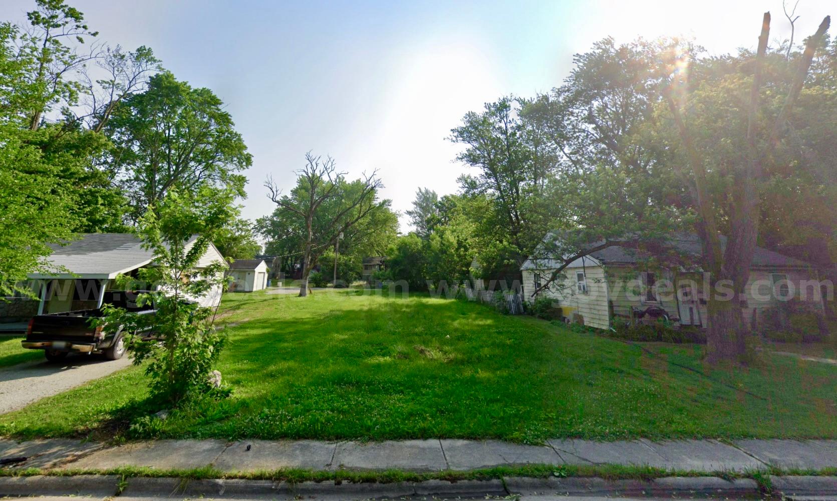 Large 50' X 145' Residential Lot South-West of Chicago (Kankakee, IL)