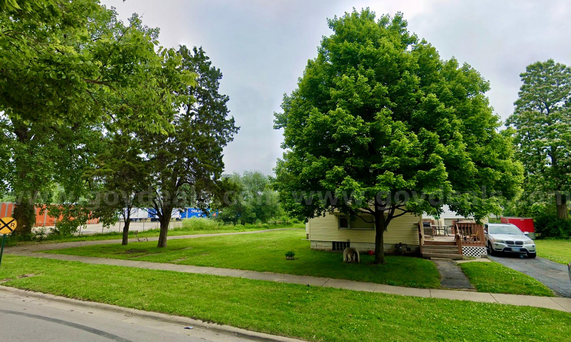 50 X 144 Sq ft Large Residential Lot South-West of Chicago (Kankakee, IL)   Government Surplus Auction - Photo #5