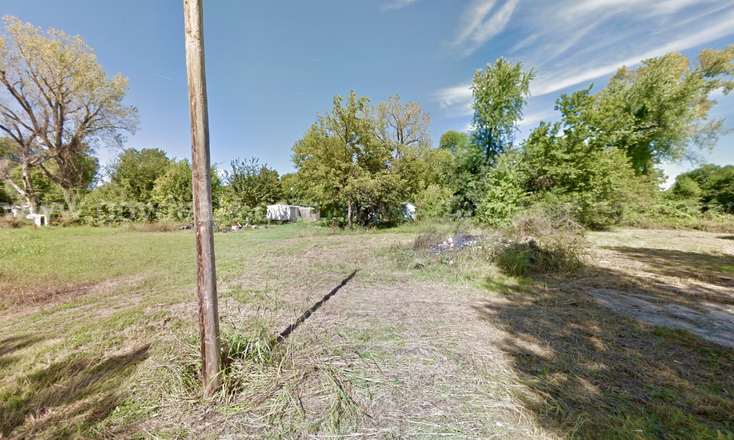 Large Lot (175' X 100') in Southern Illinois (TOWN OF URBANDALE)  175 Government Surplus Auction - Photo #2