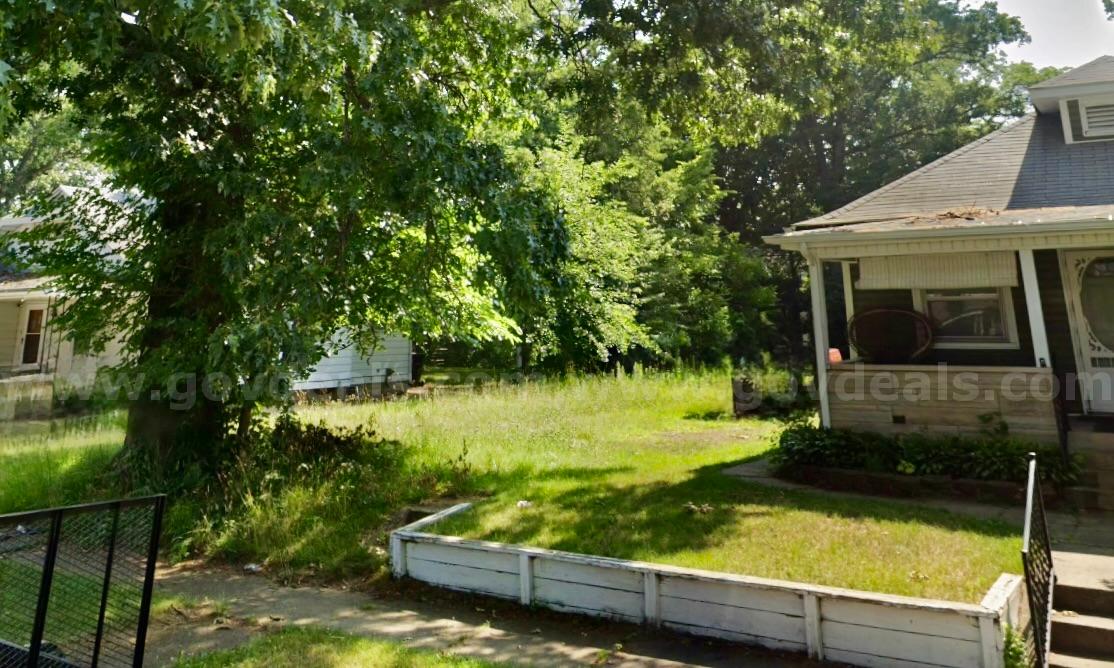 Large Residential Lot 2.4 Miles from University of Notre Dame   Government Surplus Auction - Photo #3
