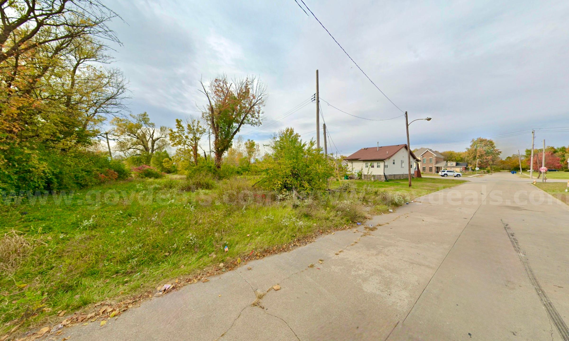 (200 X 122 Sq ft) (0.56 Acres) 4-Large Lots about 6 Miles from Downtown St. Louis   Government Surplus Auction - Photo #5
