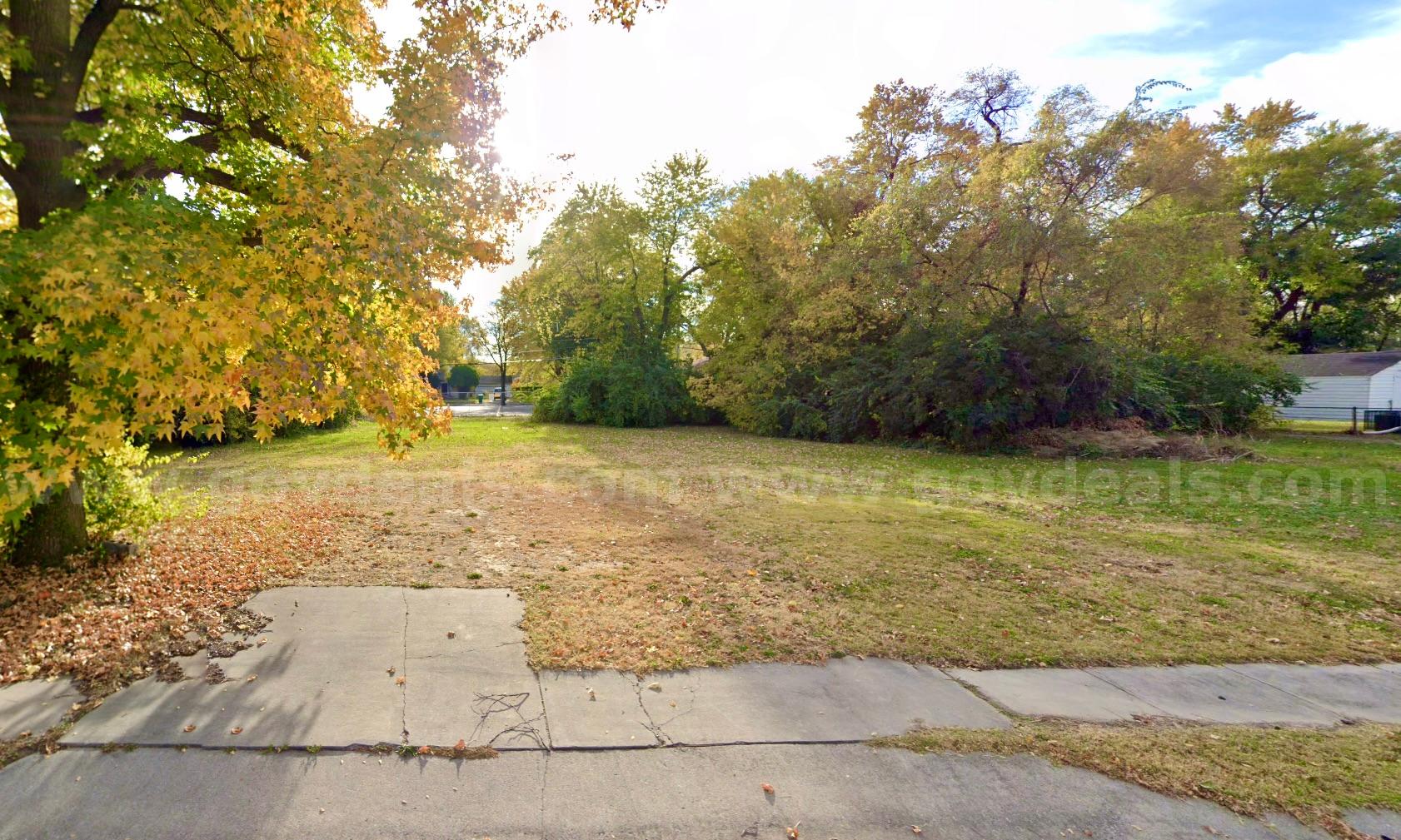 (150 X 120 Sq ft) (0.41 acres) 3-adjacent City Lots about 7.7 Miles from Downtown St. Louis   Government Surplus Auction - Photo #3