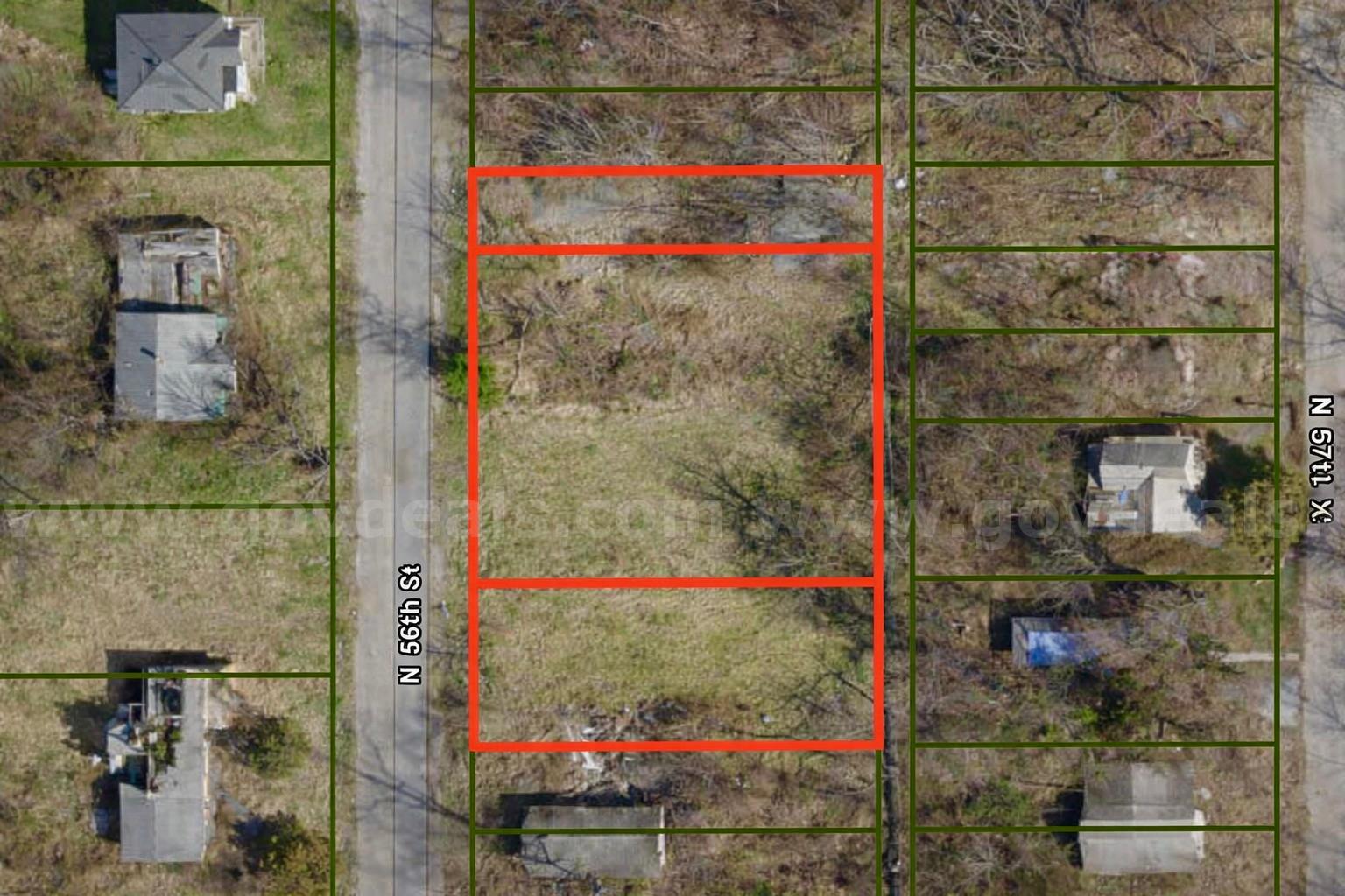 (175 X 130 Sq ft) (0.52 Acres) Large 3-adjacent City Lots about 7.4 Miles from Downtown St. Louis