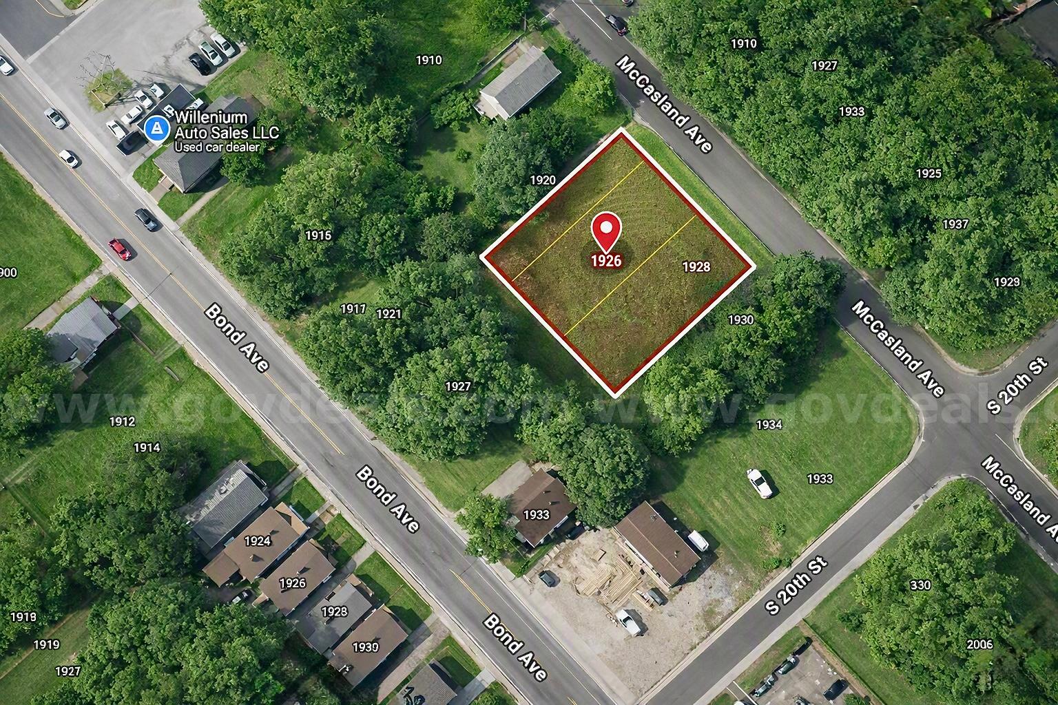 Large (125 X 125 Sq ft) 3-adjacent Residential City Lots about 3.6 Miles from Downtown St. Louis