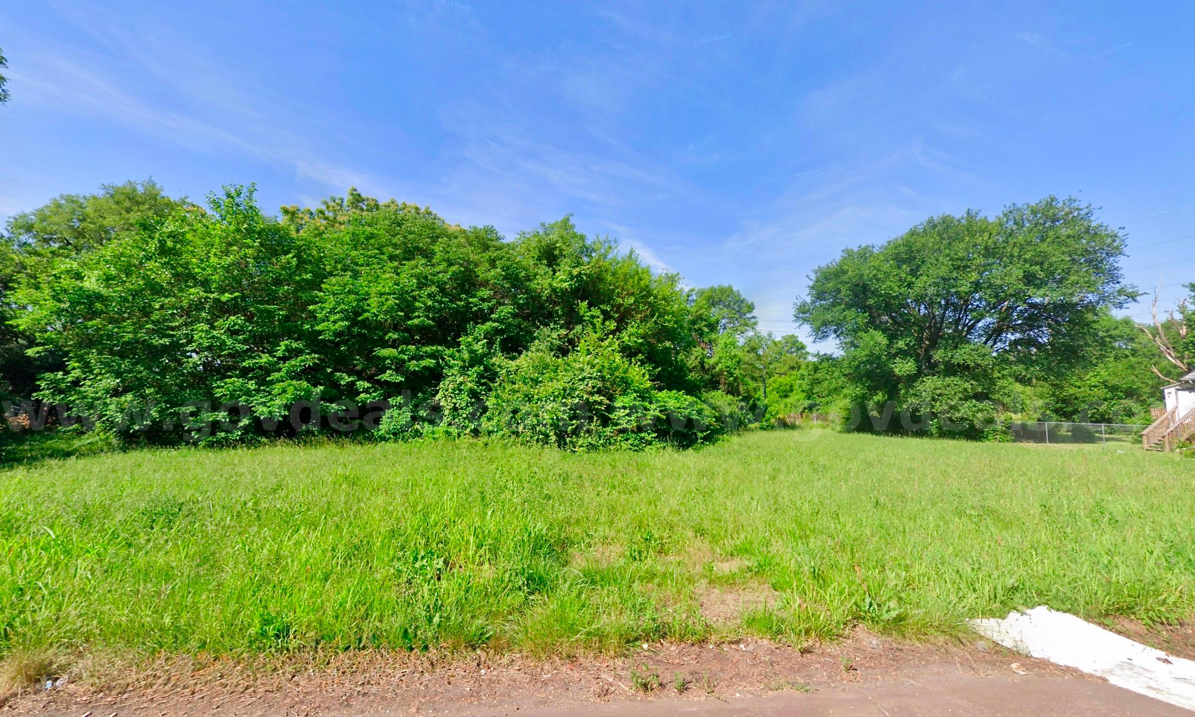 Large (125 X 125 Sq ft) 3-adjacent Residential City Lots about 3.6 Miles from Downtown St. Louis  125 Government Surplus Auction - Photo #4