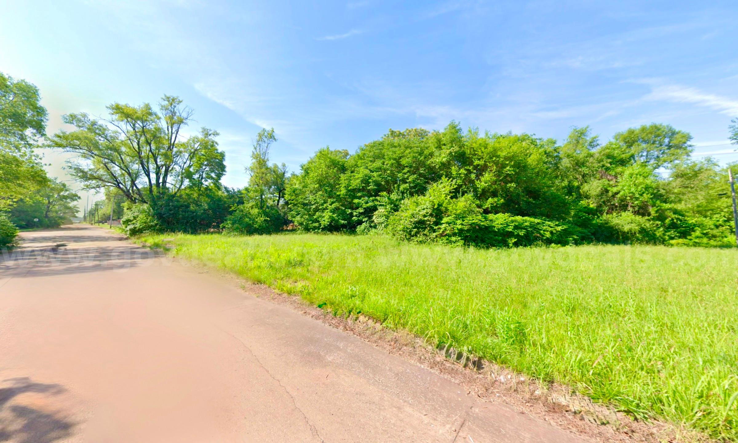 Large (125 X 125 Sq ft) 3-adjacent Residential City Lots about 3.6 Miles from Downtown St. Louis  125 Government Surplus Auction - Photo #5