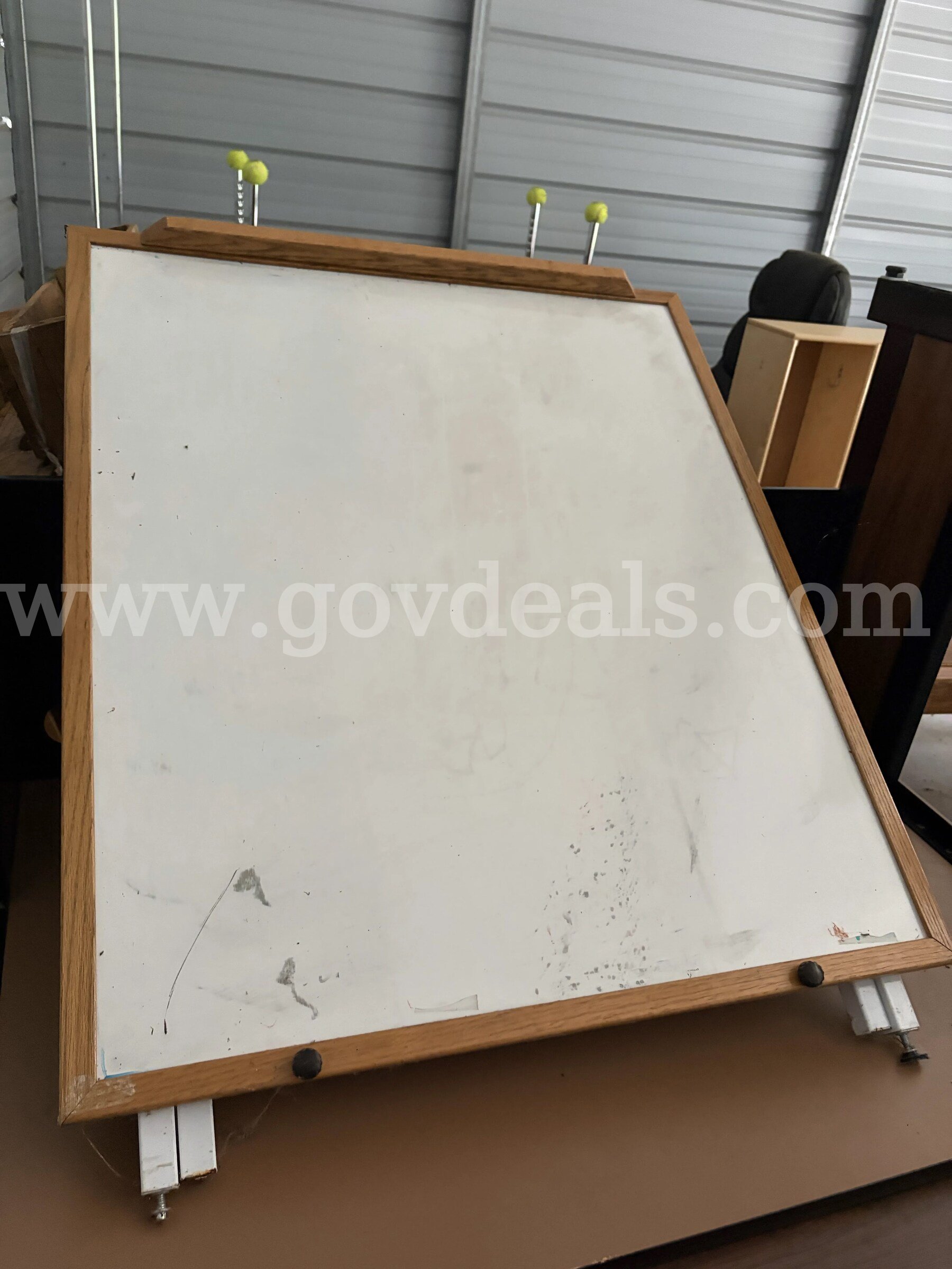 Easel Type Dry Erase Board   Government Surplus Auction - Primary Photo