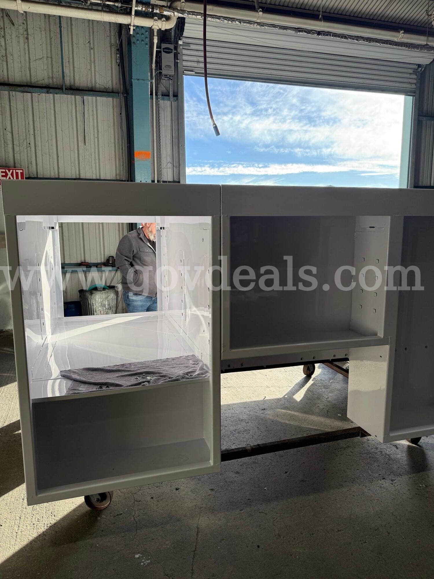 brand New 10' Aluminum Rescue Body  SEE VIDEO!!! DMA Fire Lightning Government Surplus Auction - Photo #5
