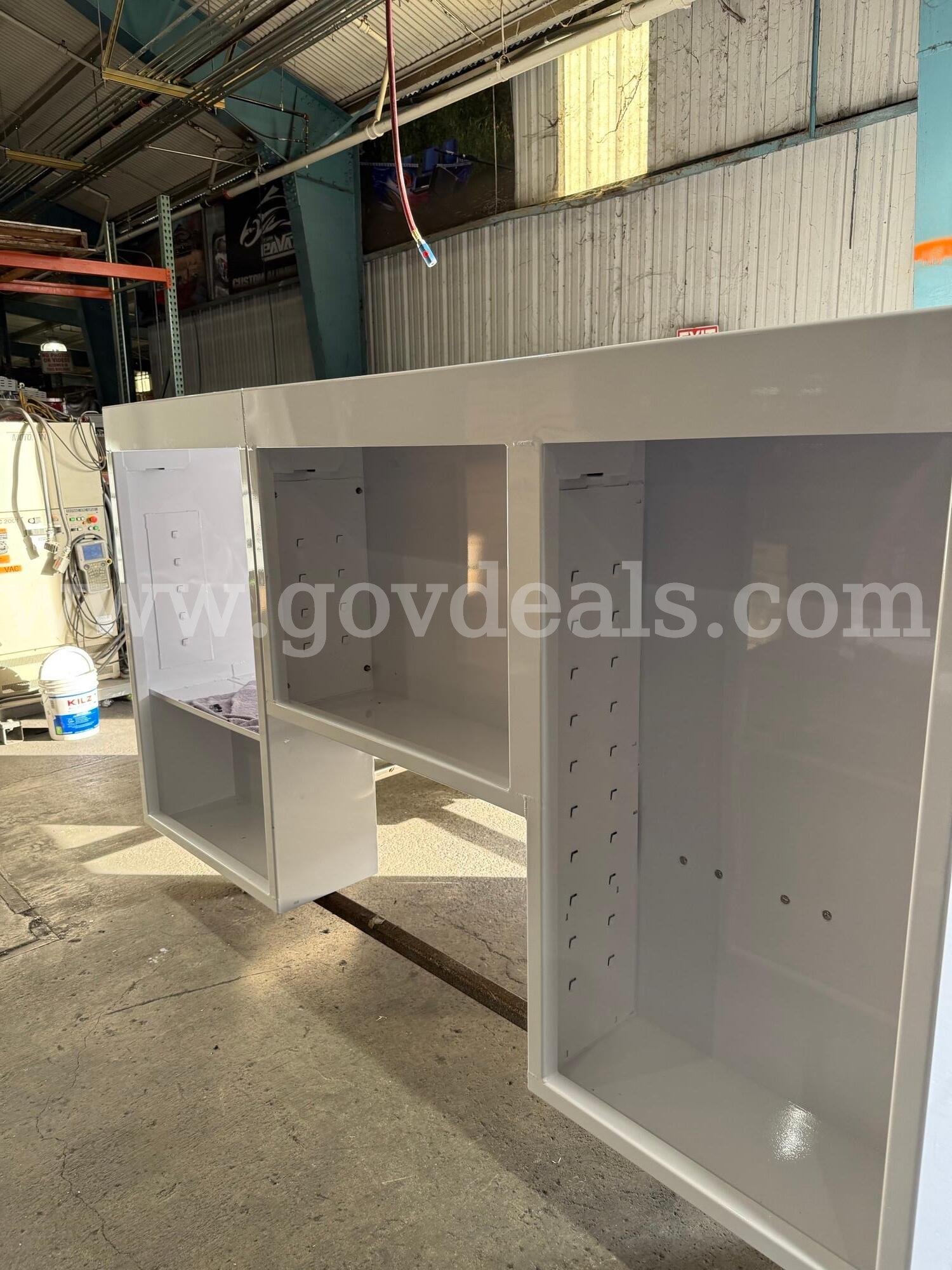 brand New 10' Aluminum Rescue Body  SEE VIDEO!!! DMA Fire Lightning Government Surplus Auction - Photo #6