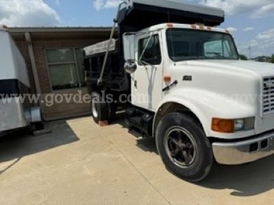 1998 International 4700 in great condition International 4700 Government Surplus Auction - Photo #2