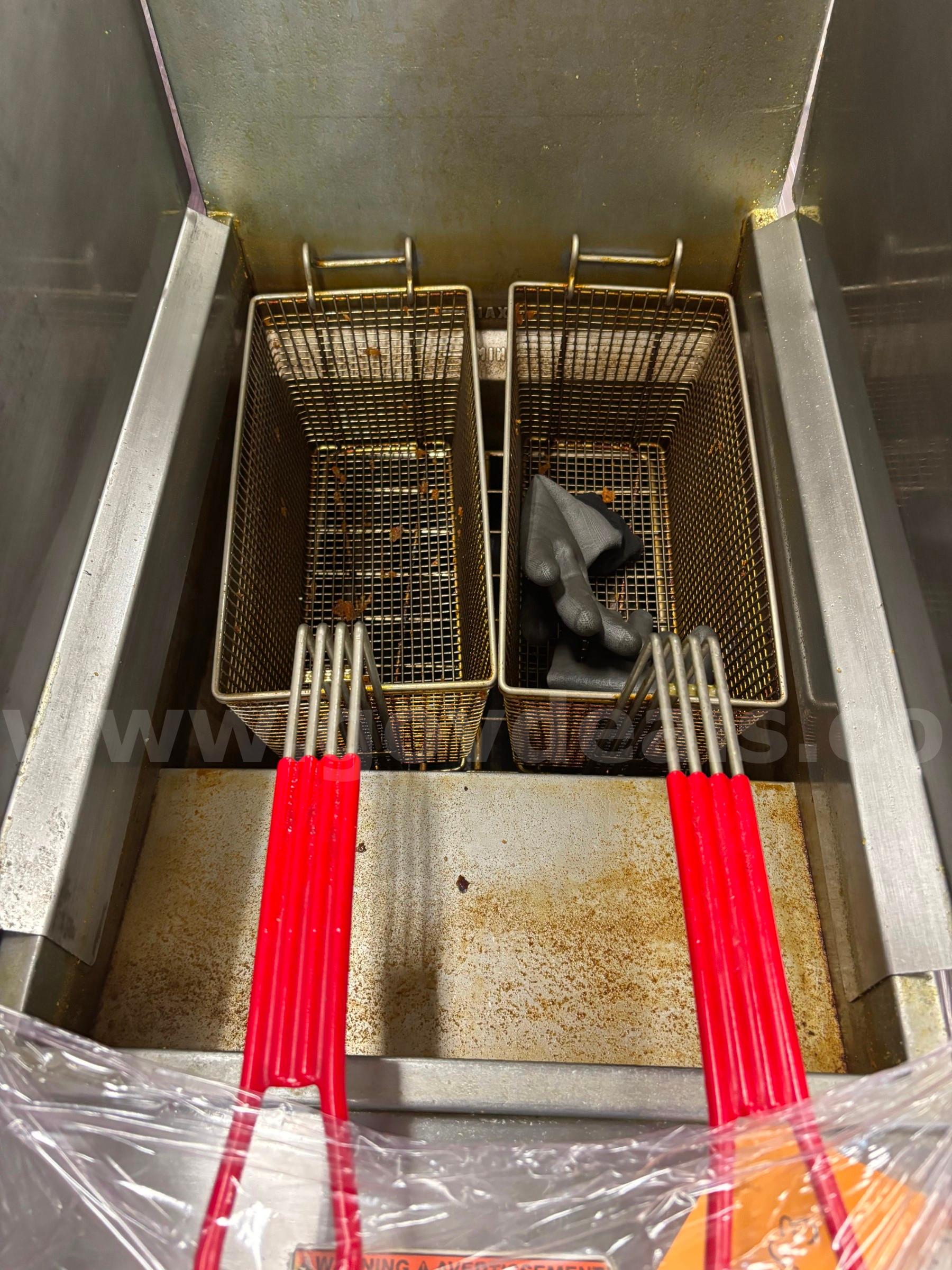 Vulcan Deep Fryer Vulcan Powerfry Series Government Surplus Auction - Photo #3