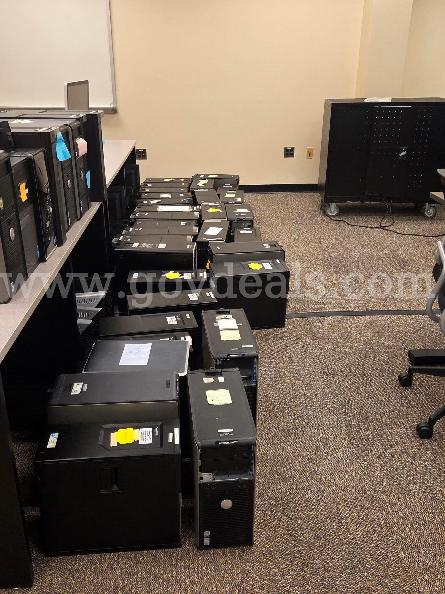 Dell Computers (Lot of 32) Dell  Government Surplus Auction - Primary Photo