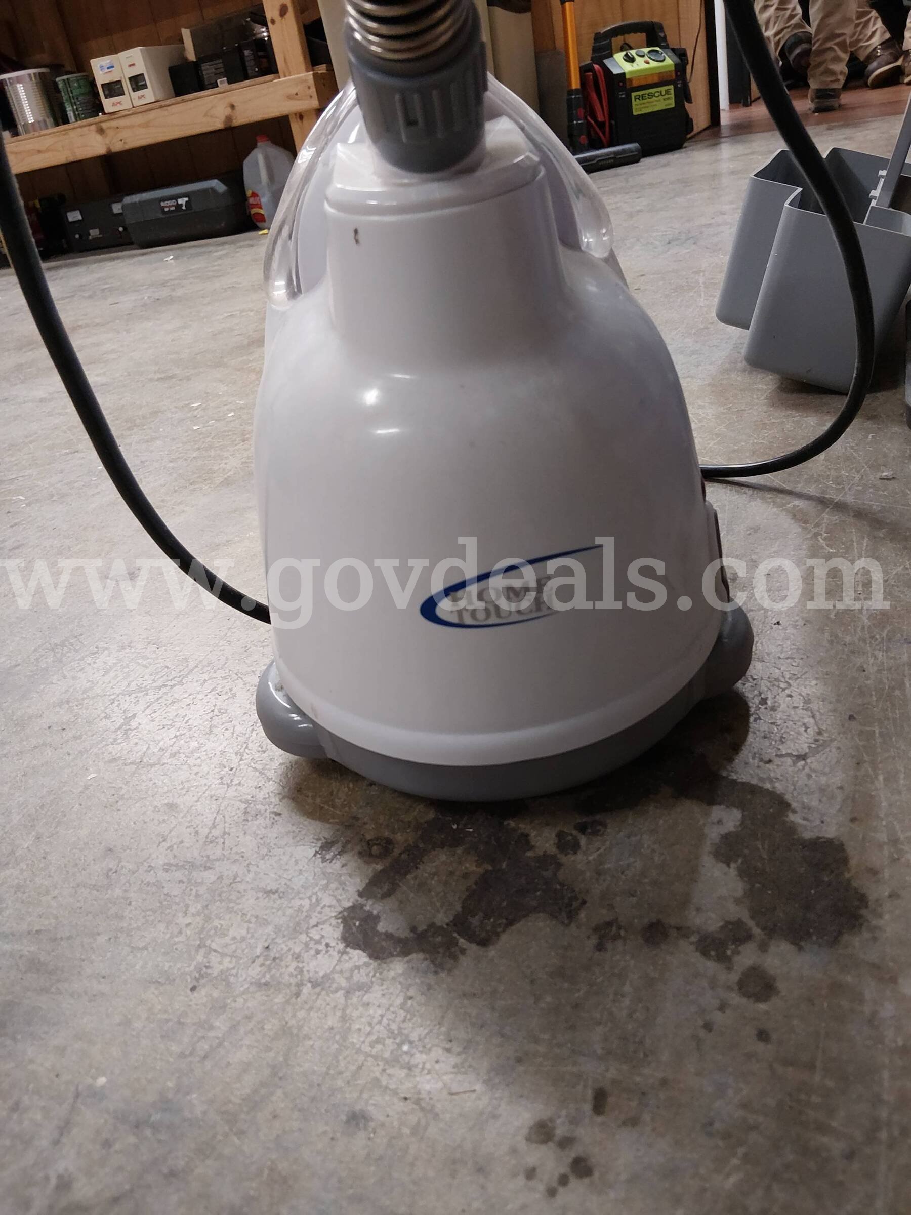 Steamer and Trash Can Caddy   Government Surplus Auction - Photo #2