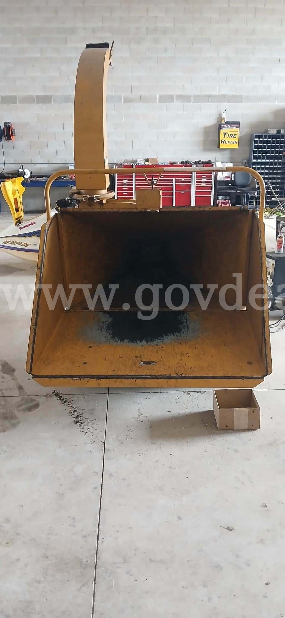 Vermeer 620 Wood Chipper, Made in the USA, Magnum Kohler 20 Vermeer 620 Government Surplus Auction - Photo #2