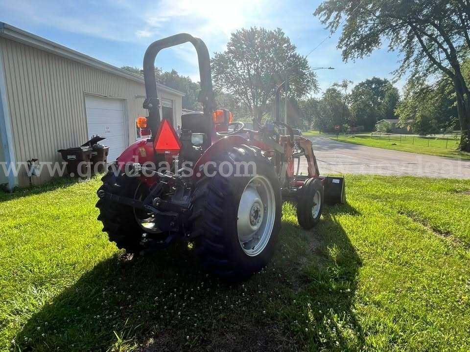 2019 Massey Ferguson Tractor Massey Ferguson 2604 Tractor MF2604H 2WD Government Surplus Auction - Photo #4