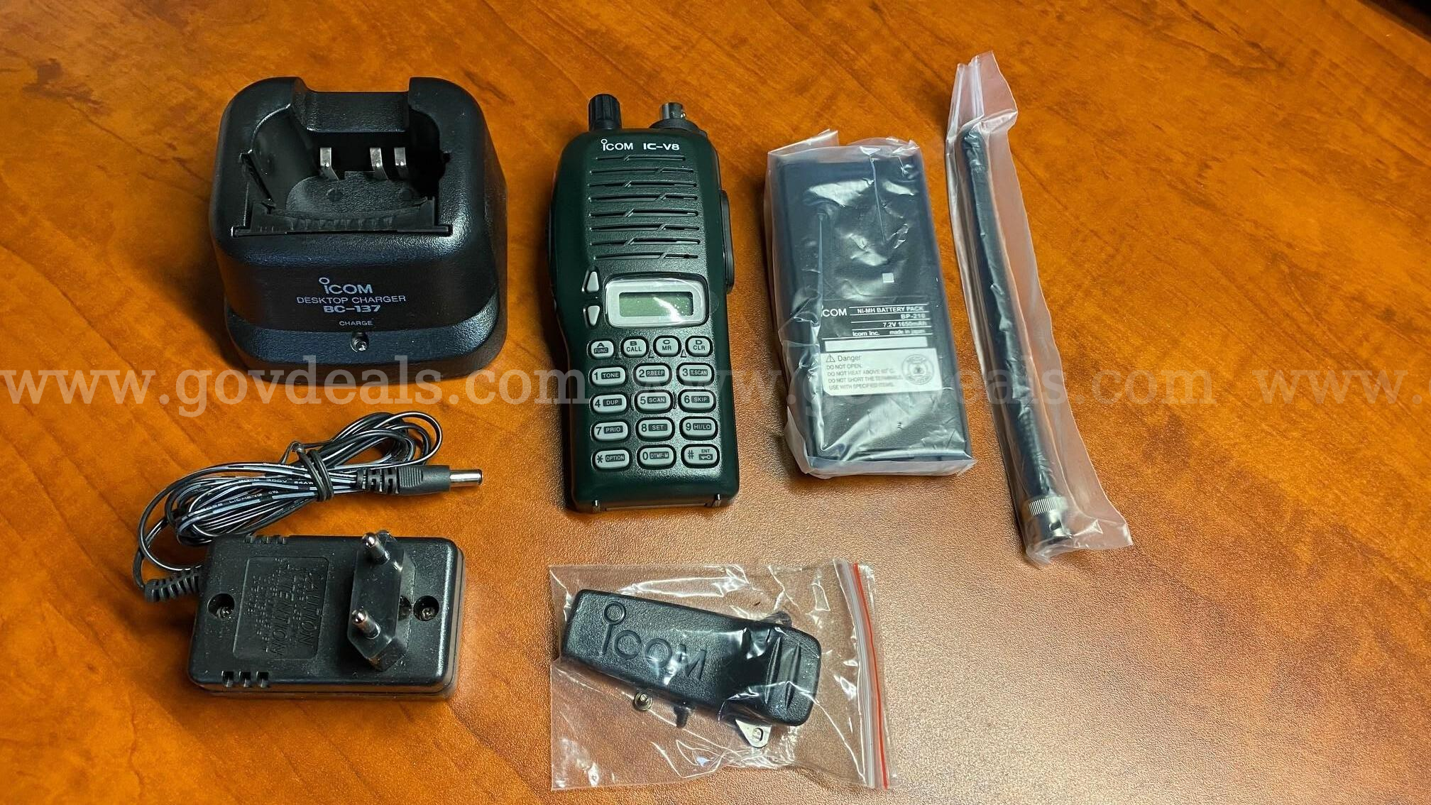 icom IC-V8 VHF Transceiver Dodge Charger Government Surplus Auction - Photo #5