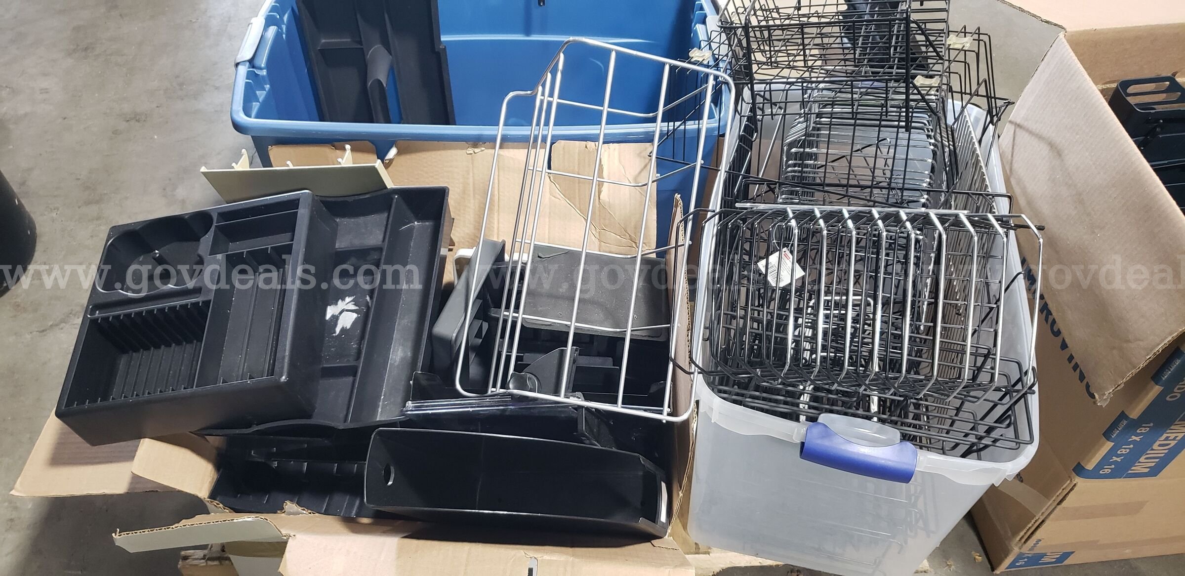 1 Lot of Miscellaneous Office Organizers   Government Surplus Auction - Photo #6
