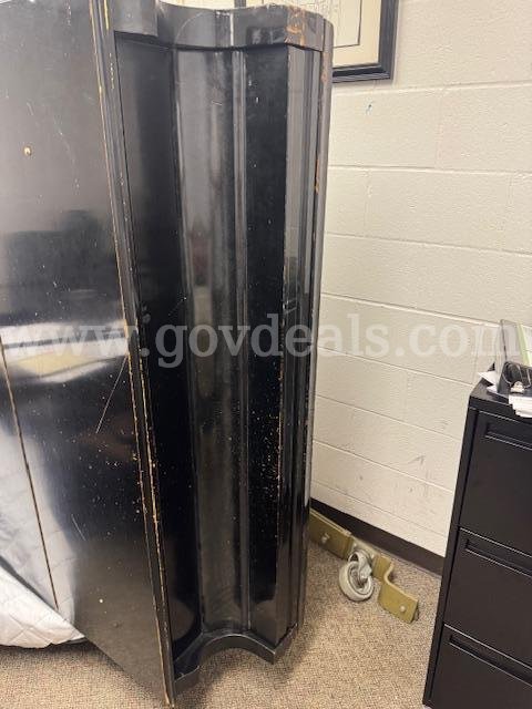 KNABE Piano   Government Surplus Auction - Photo #5