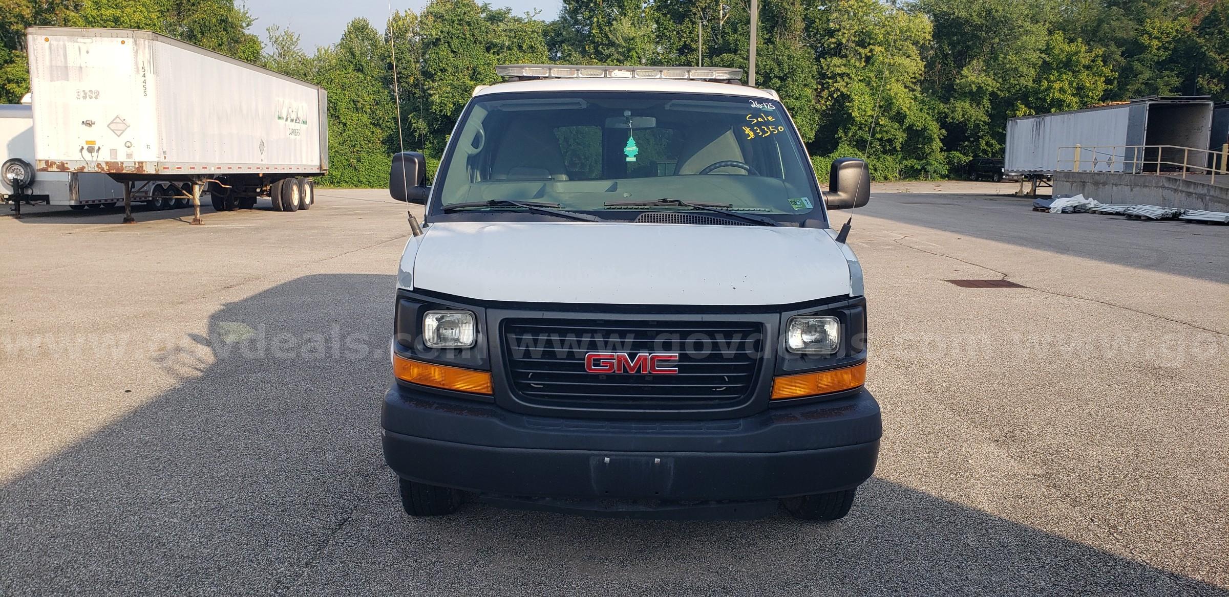 2012 GMC Savana(134693) GMC Savana Government Surplus Auction - Photo #2