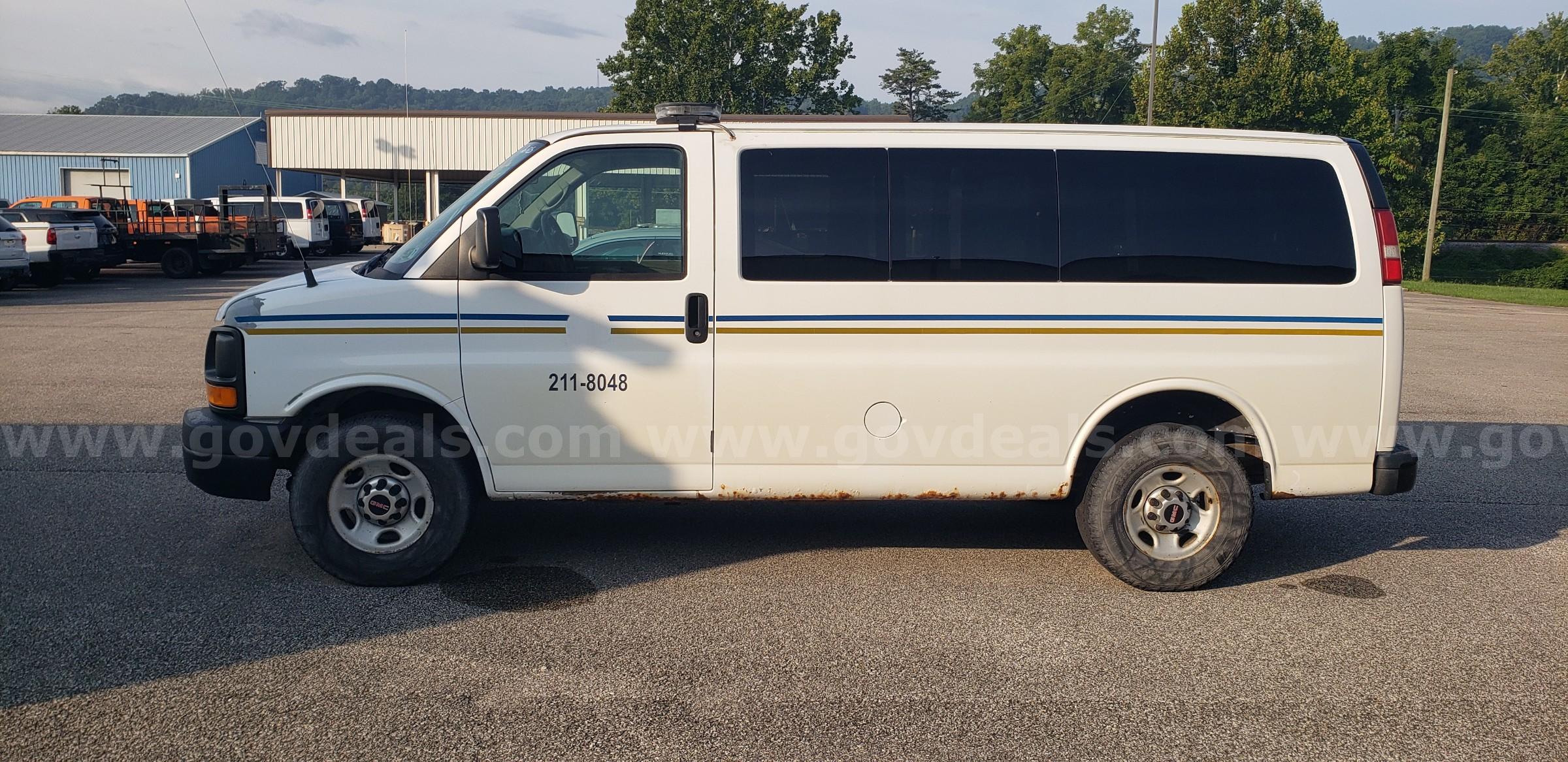 2012 GMC Savana(134693) GMC Savana Government Surplus Auction - Photo #3