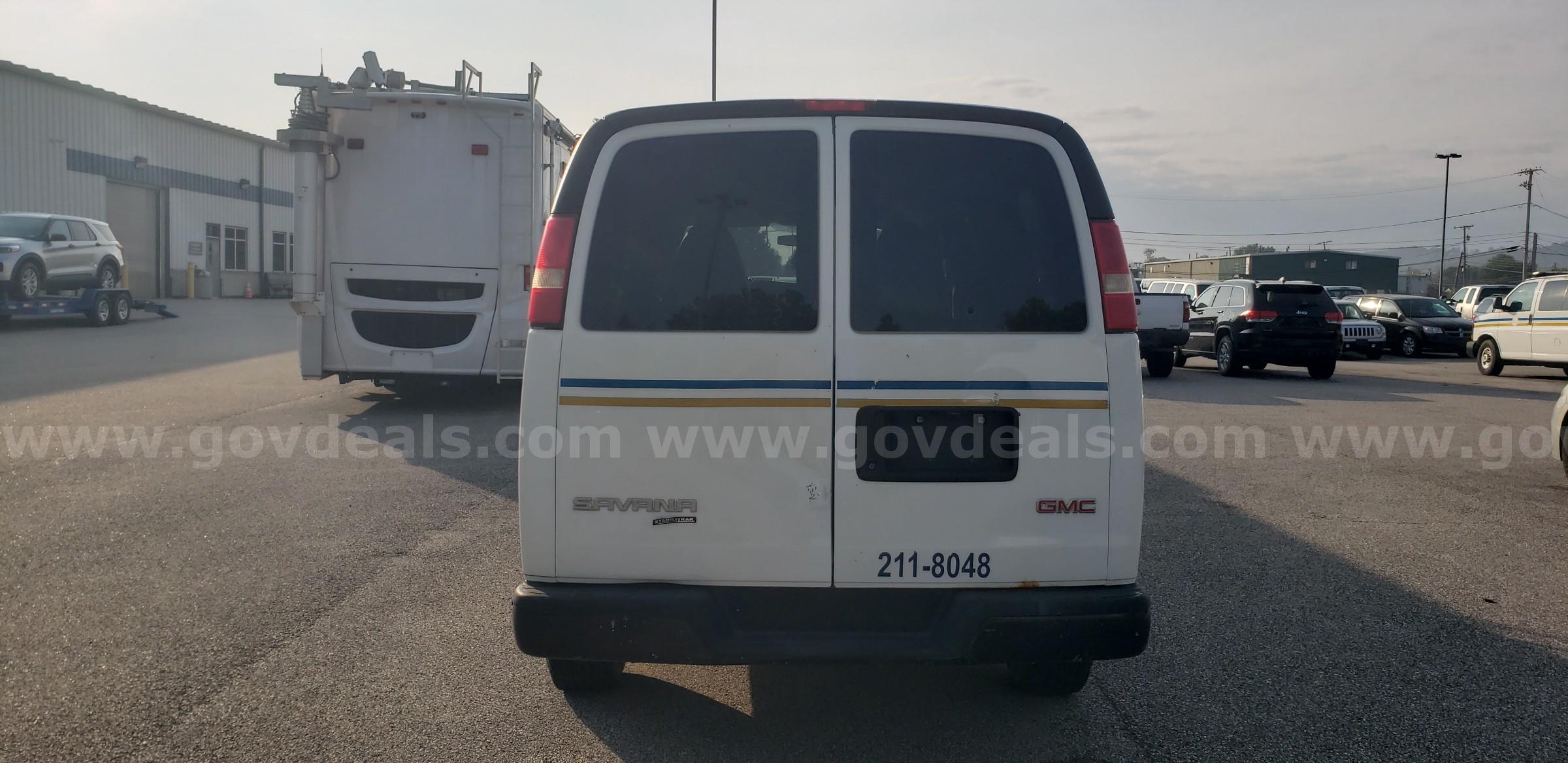 2012 GMC Savana(134693) GMC Savana Government Surplus Auction - Photo #4
