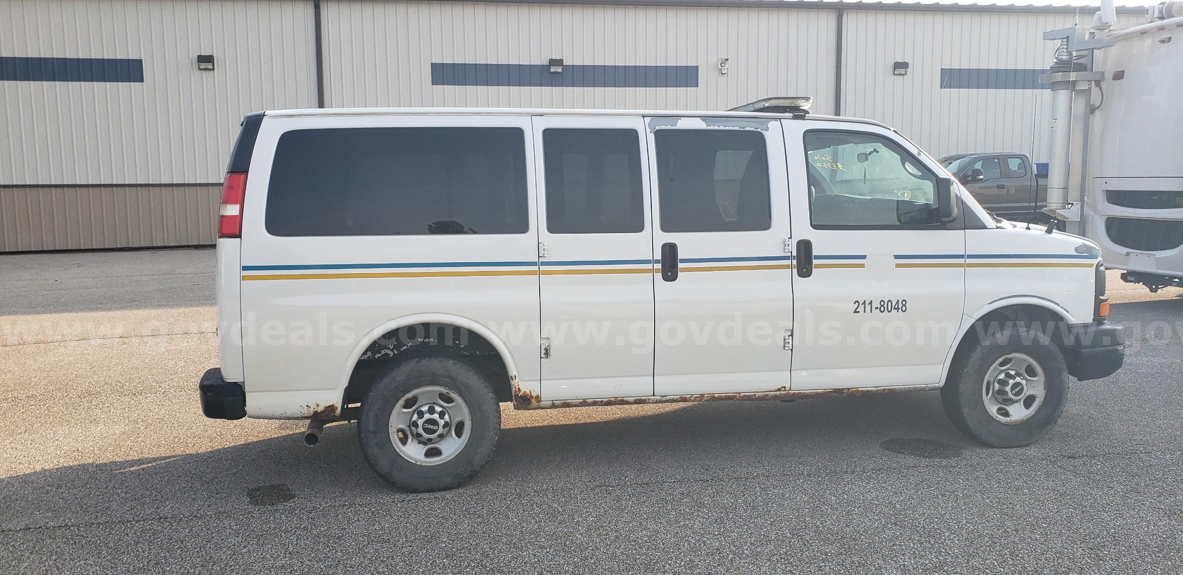 2012 GMC Savana(134693) GMC Savana Government Surplus Auction - Photo #5