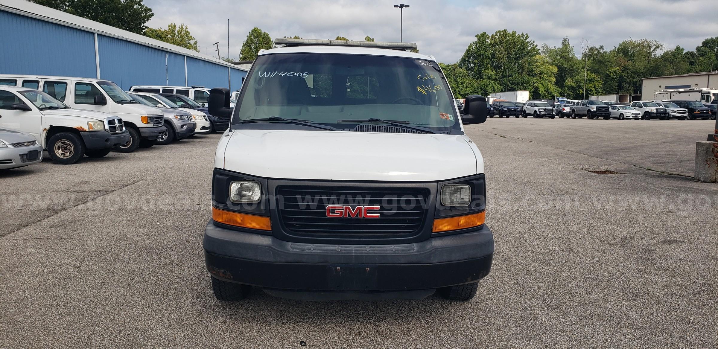 2012 GMC Savana(133807) GMC Savana Government Surplus Auction - Photo #2