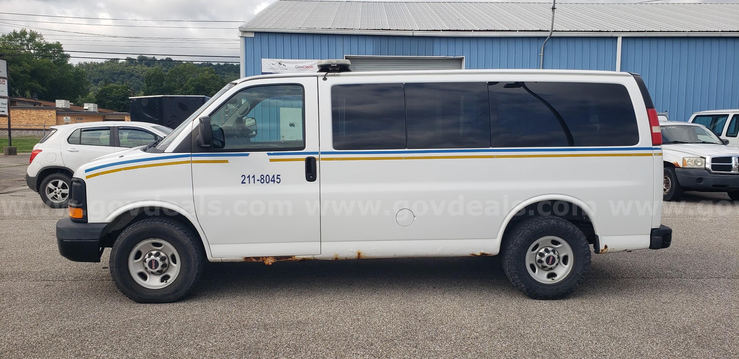 2012 GMC Savana(133807) GMC Savana Government Surplus Auction - Photo #4