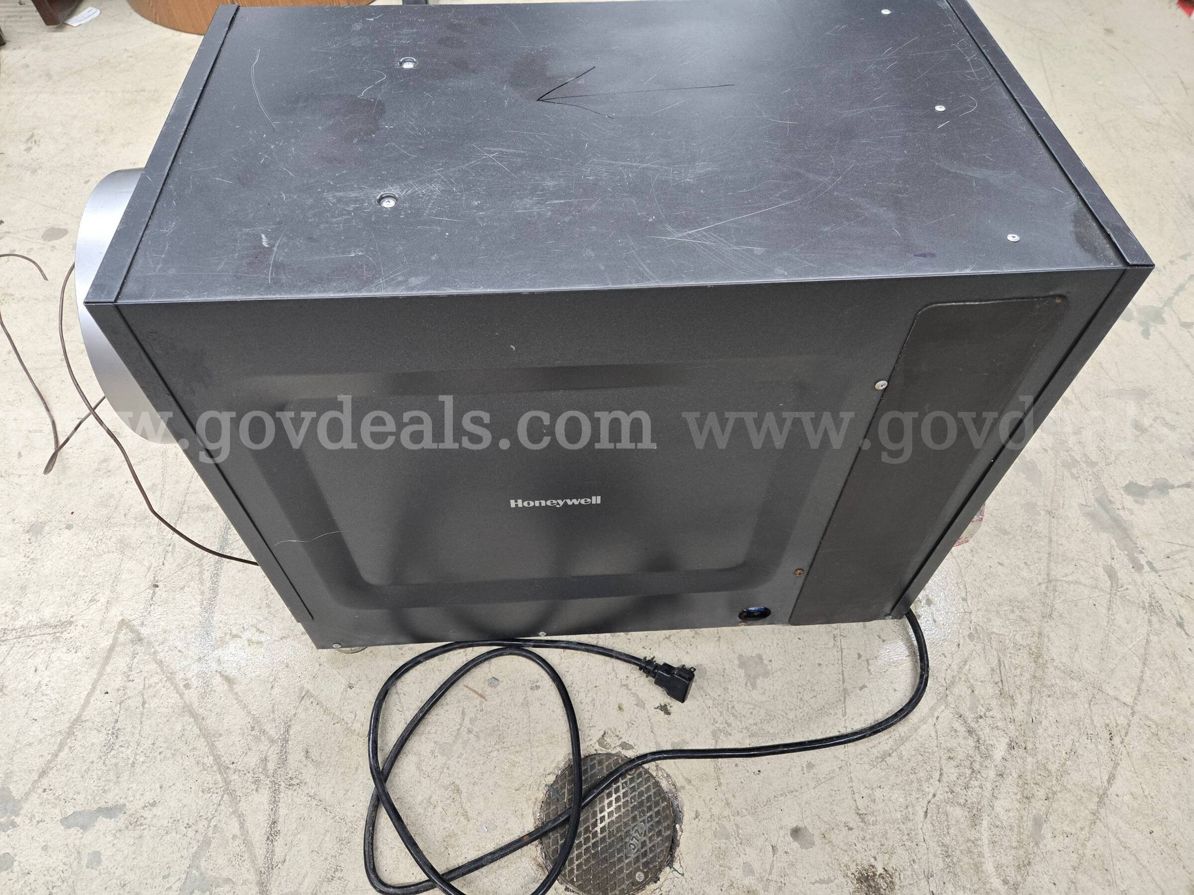 Honeywell DR120A3000 Dehumidifier Honeywell DR120A3000 Government Surplus Auction - Primary Photo