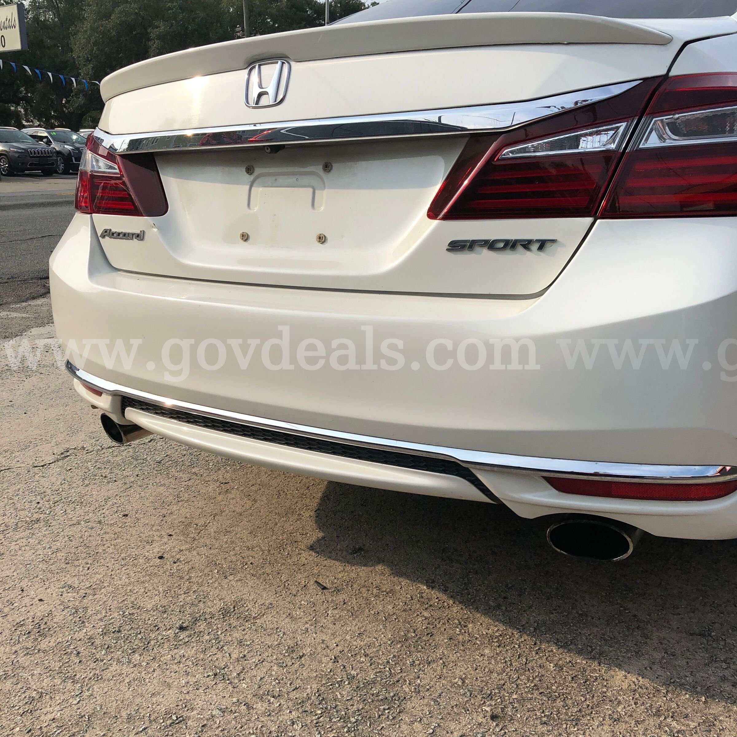 2017 Honda Accord Honda Accord Government Surplus Auction - Photo #2