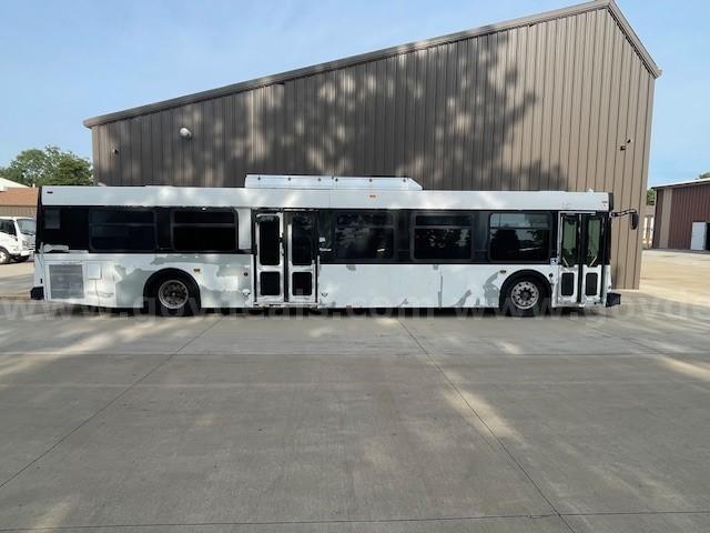 City Bus New Flyer D40LF Government Surplus Auction - Photo #3