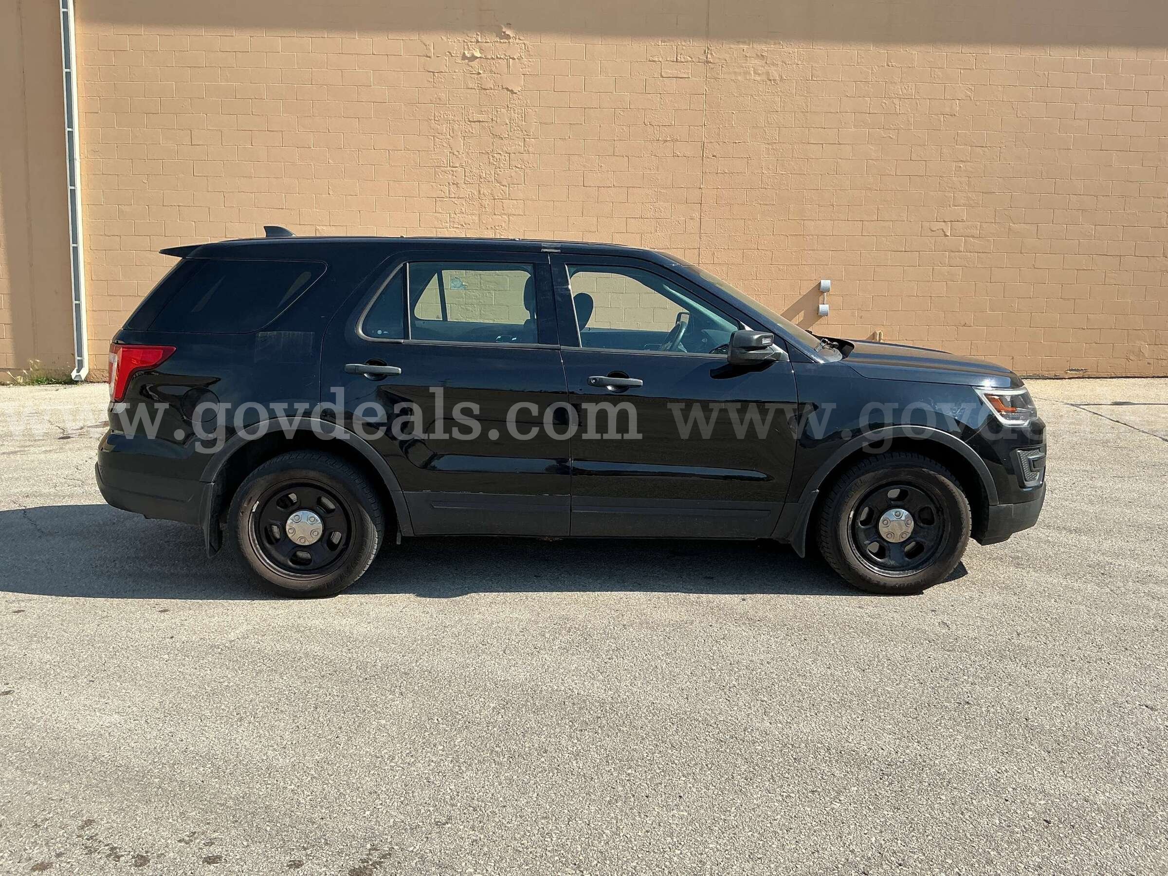 2018 Ford Explorer Ford Explorer Government Surplus Auction - Photo #2