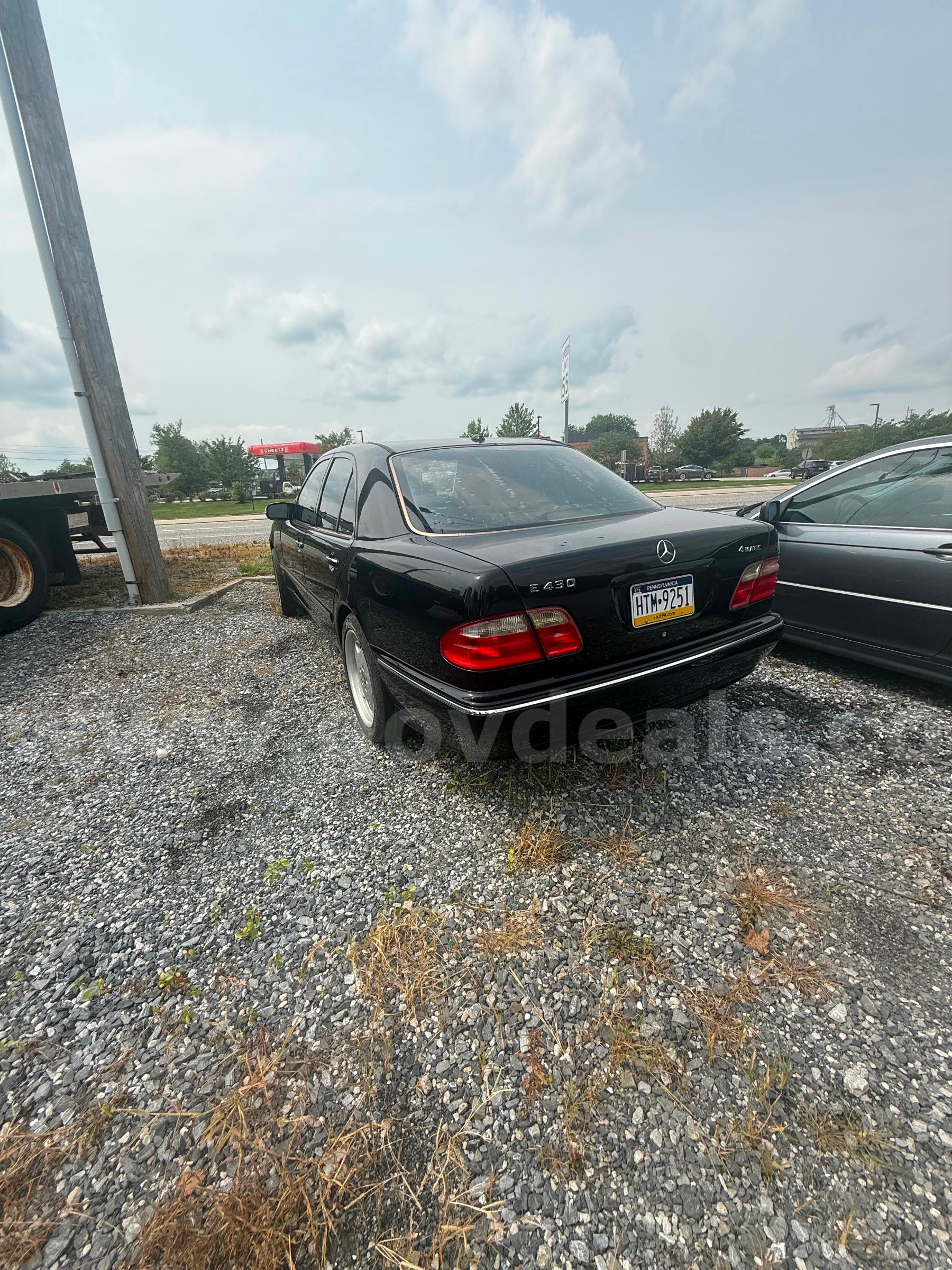 2001 Mercedes-Benz E-Class Mercedes-Benz E-Class Government Surplus Auction - Photo #3