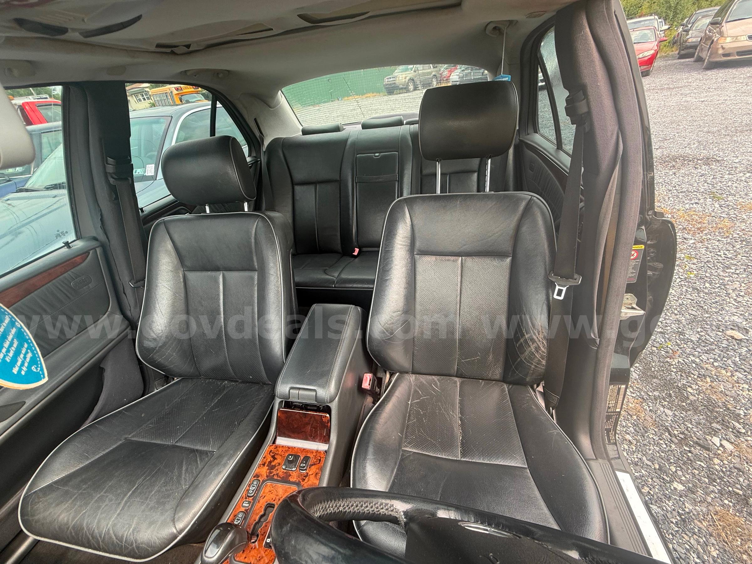 2001 Mercedes-Benz E-Class Mercedes-Benz E-Class Government Surplus Auction - Photo #6