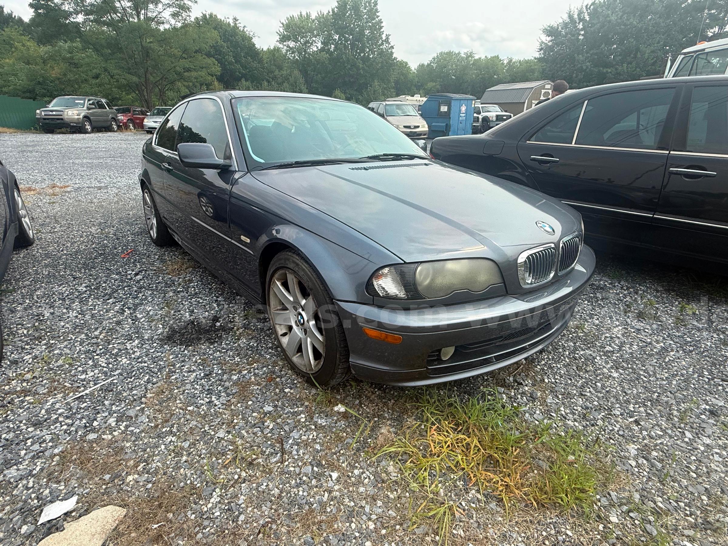 2002 BMW 3-Series BMW 3-Series Government Surplus Auction - Photo #2