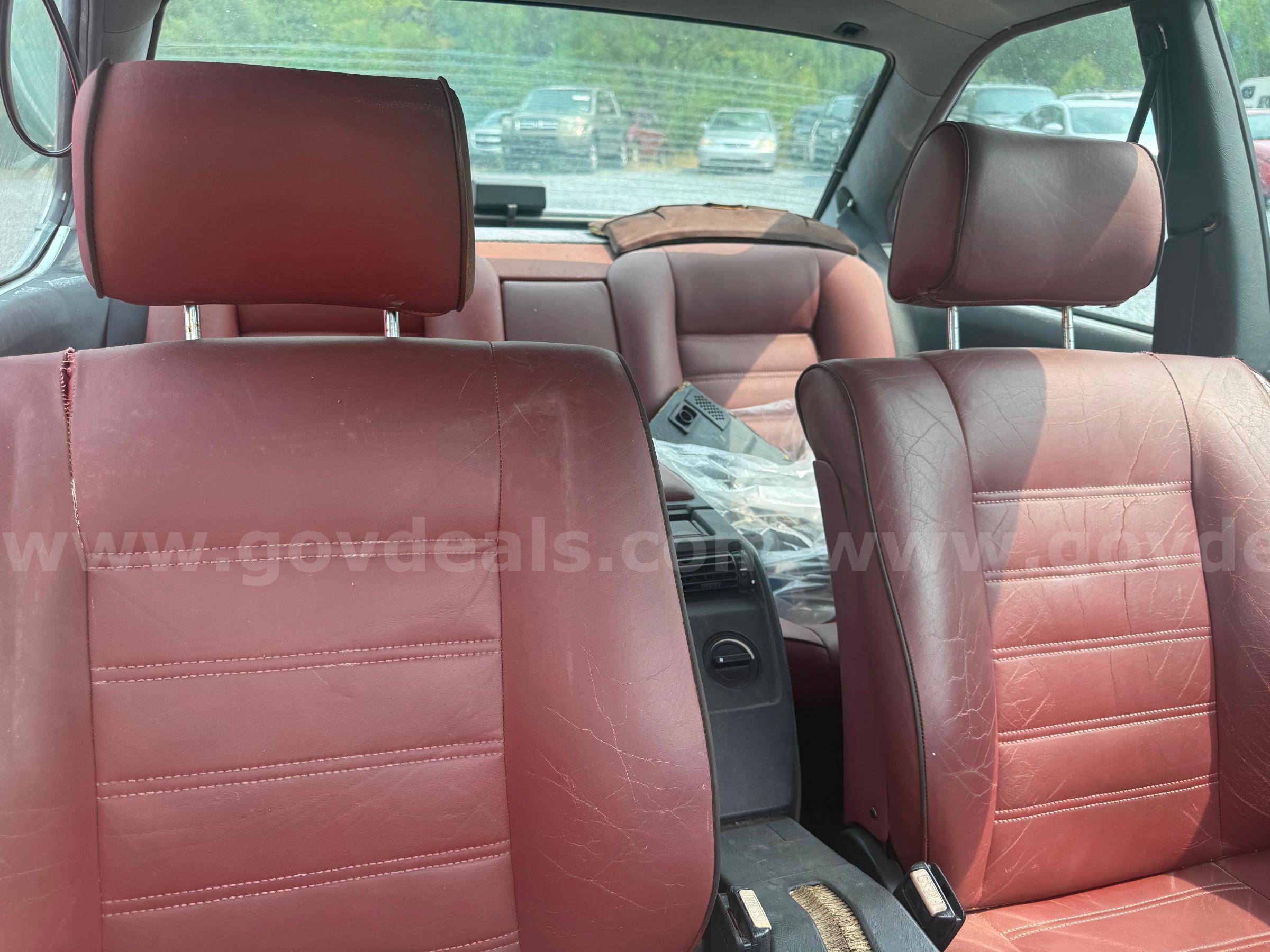 1987 BMW 6-Series BMW 6-Series Government Surplus Auction - Photo #3