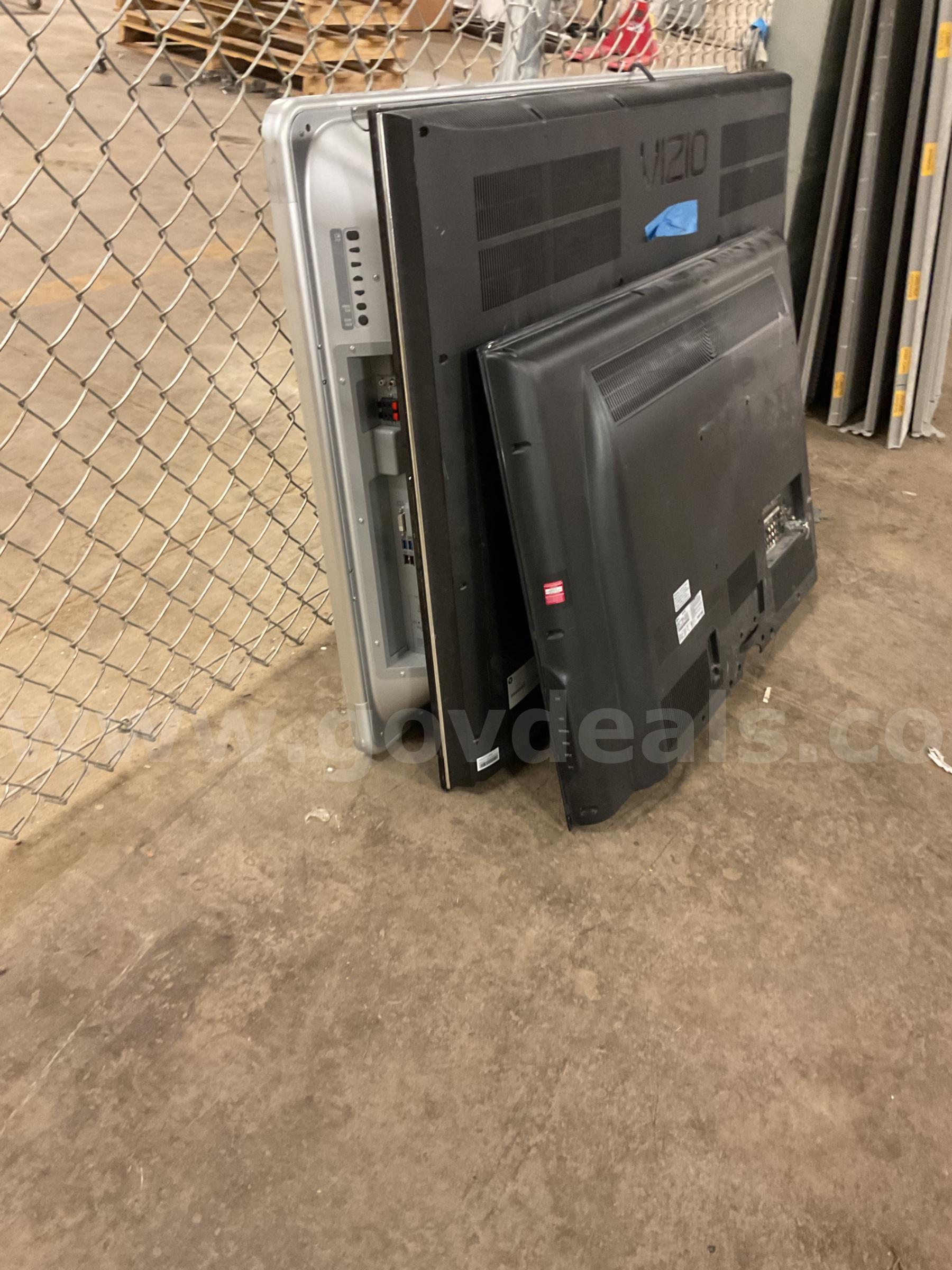 Lot of 4 TVs and 1 interactive white board   Government Surplus Auction - Photo #2