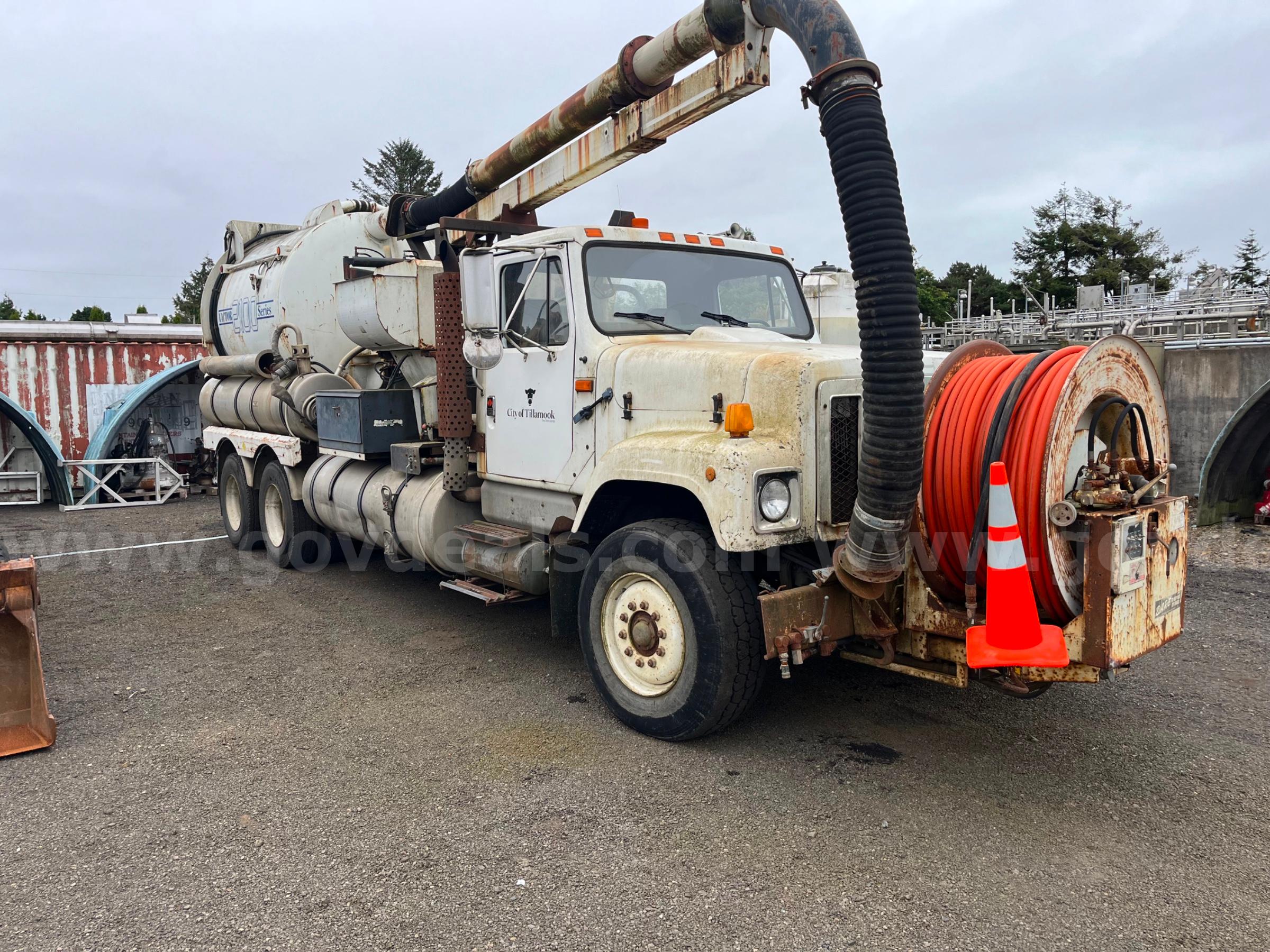 1991 Vactor 2100 series