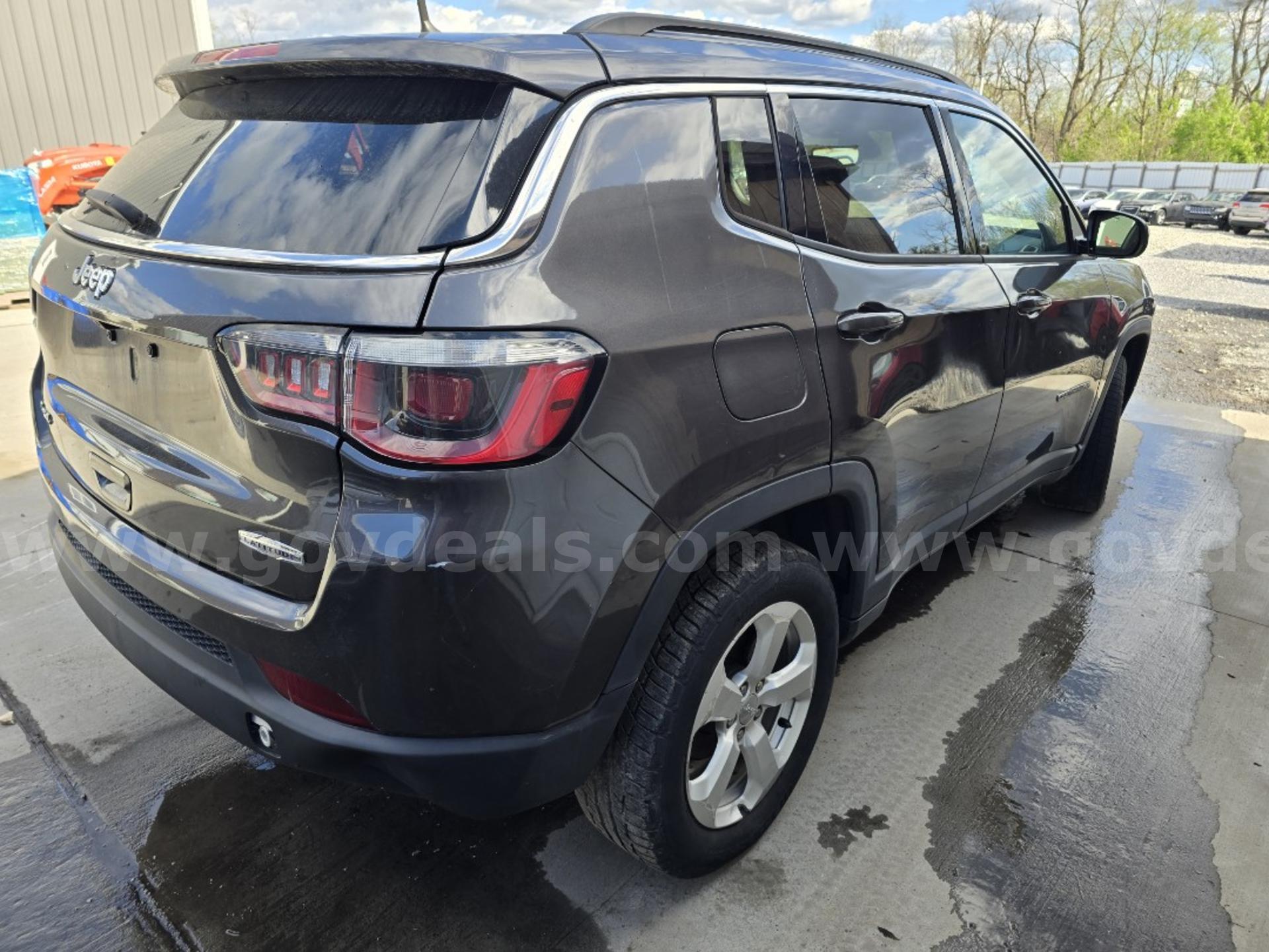 2018 Jeep Compass Jeep Compass Government Surplus Auction - Photo #3