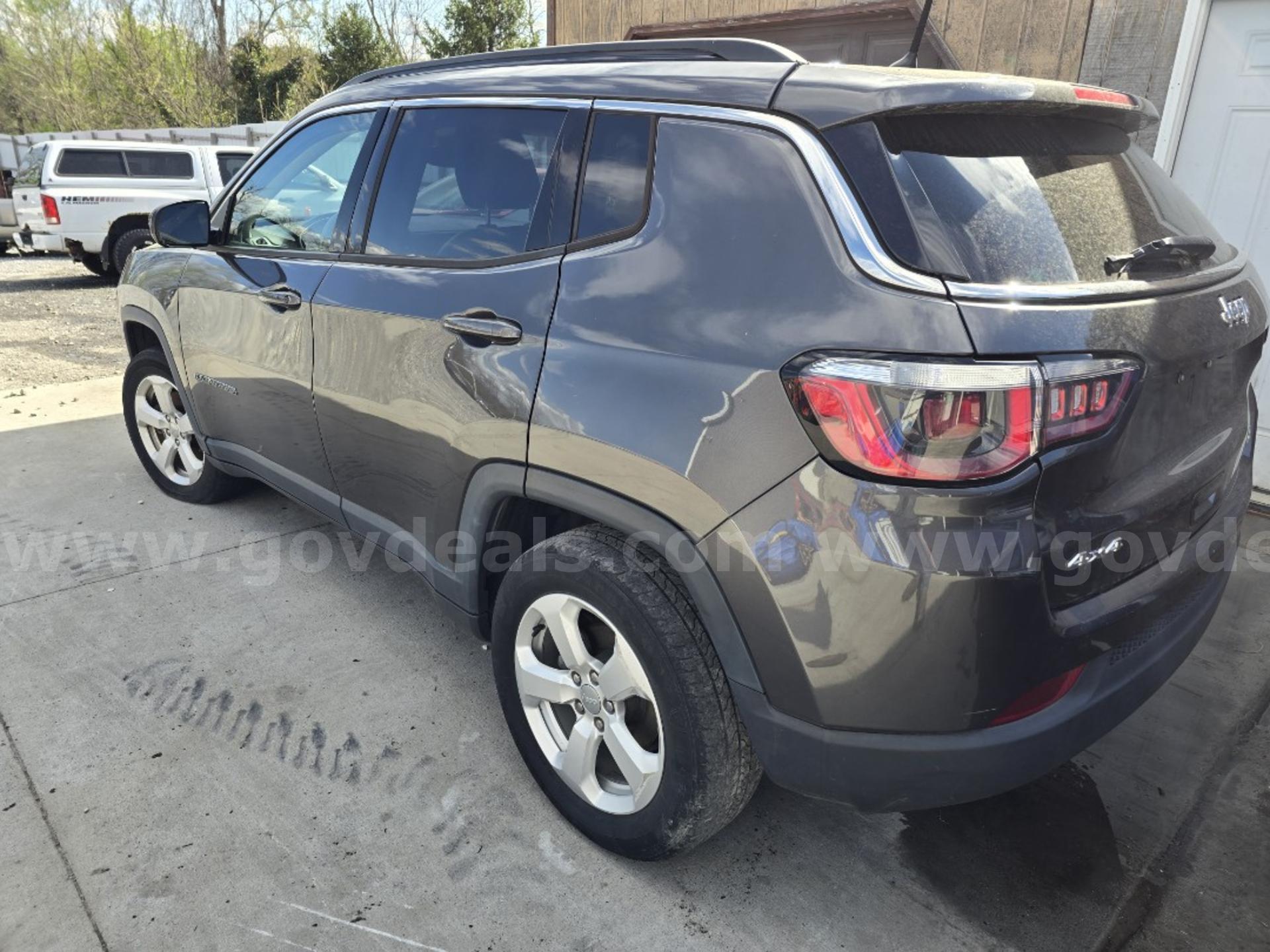 2018 Jeep Compass Jeep Compass Government Surplus Auction - Photo #4
