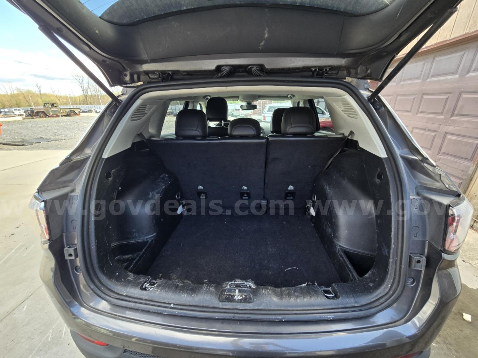 2018 Jeep Compass Jeep Compass Government Surplus Auction - Photo #6