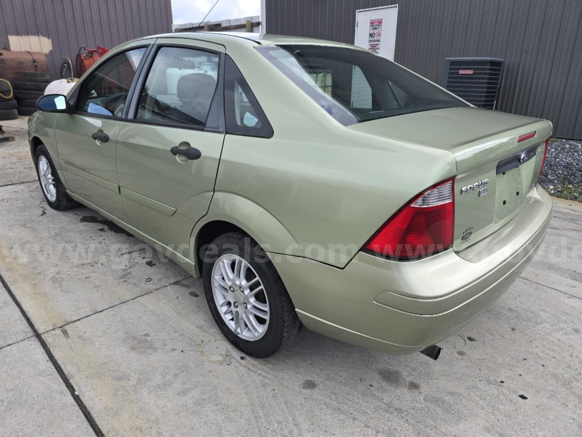 2007 Ford Focus ZX4 S Ford Focus Government Surplus Auction - Photo #3