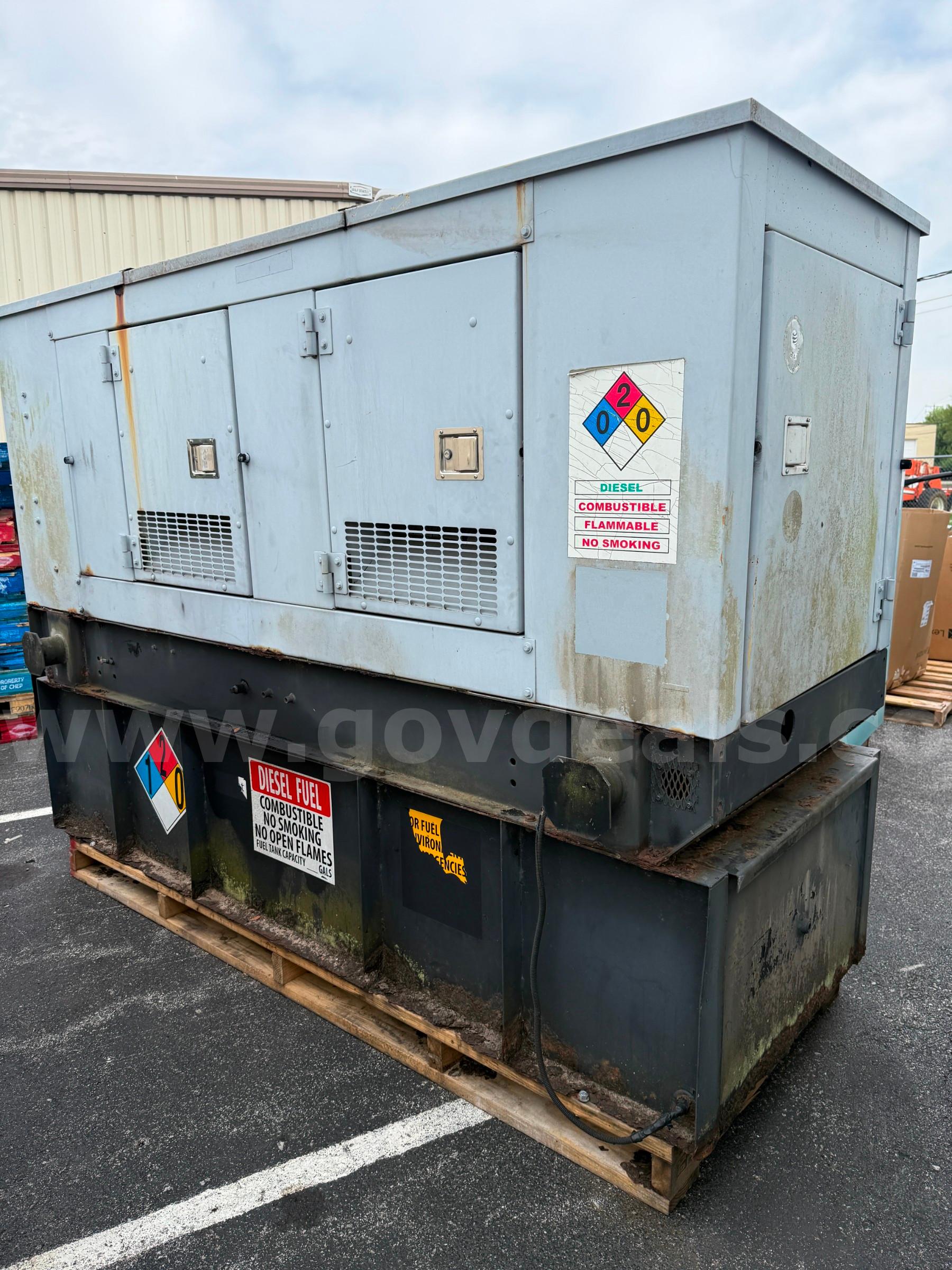 Olympian 40 kW Diesel Generator – Caterpillar 3054 Engine – 120/240V – 812.9 Hours Caterpillar 3054 Government Surplus Auction - Photo #3