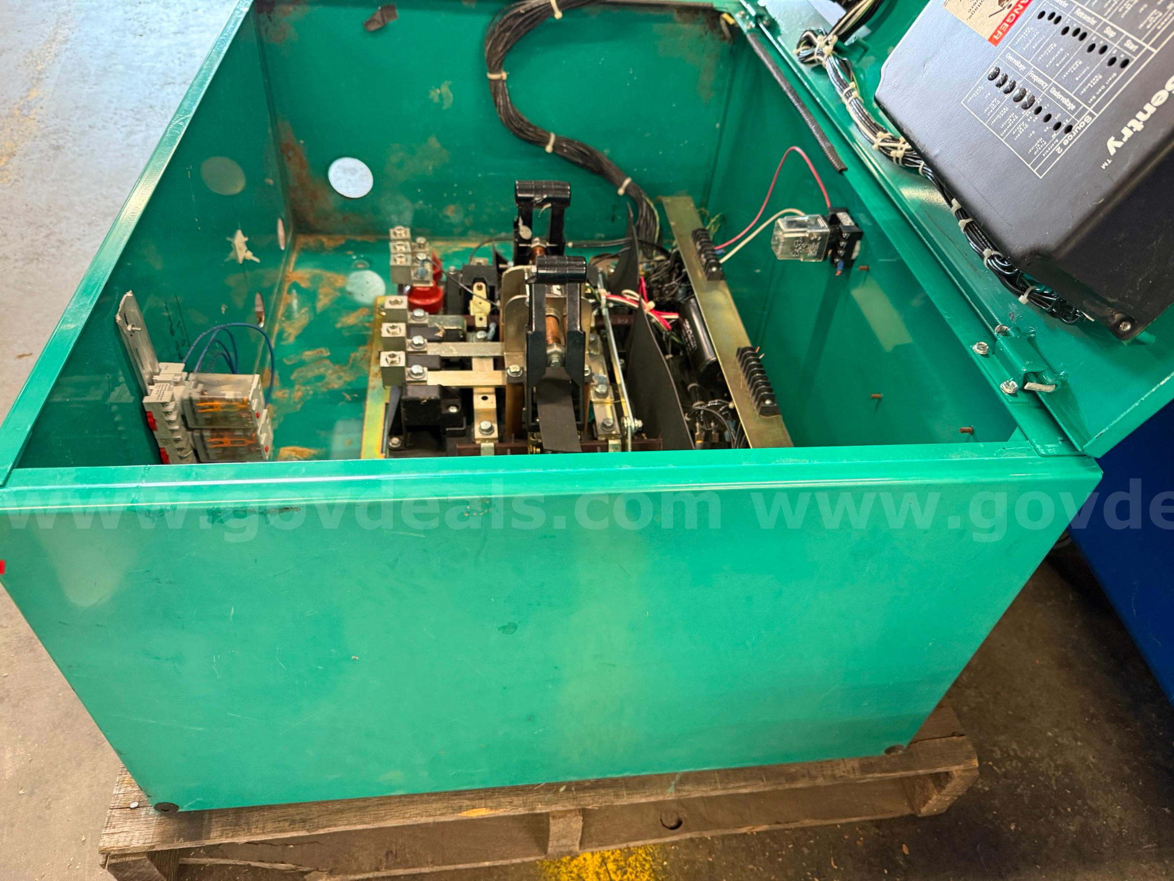 Cummins / Onan OT150 150 Amp Automatic Transfer Switch – 240V – 3 Pole – Power Sentry Cummins OT150 Government Surplus Auction - Photo #6