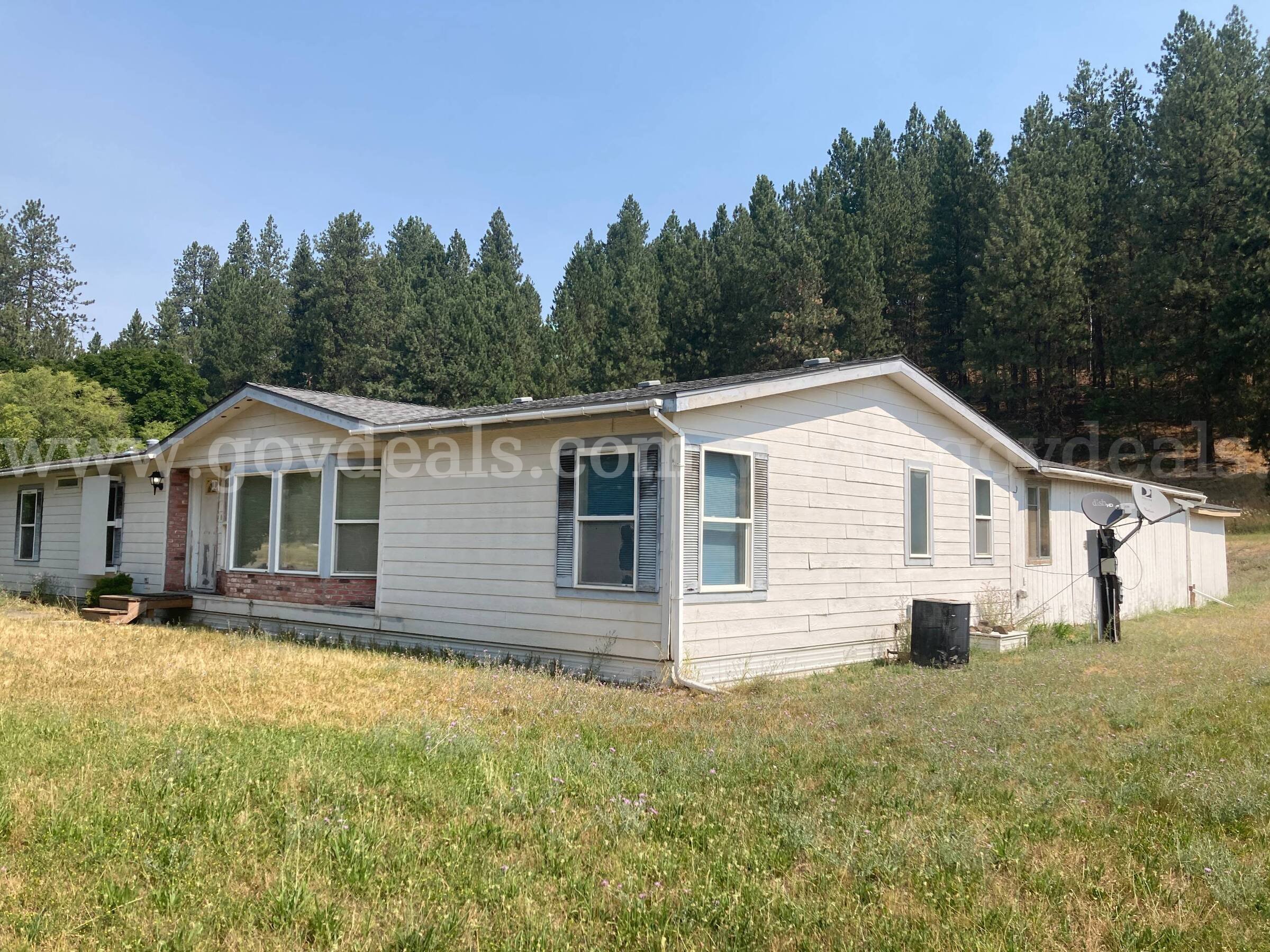 5426 N. Otto Lane, Spokane, Washington - 3 Bed, 2 Bath House  5426 Government Surplus Auction - Primary Photo