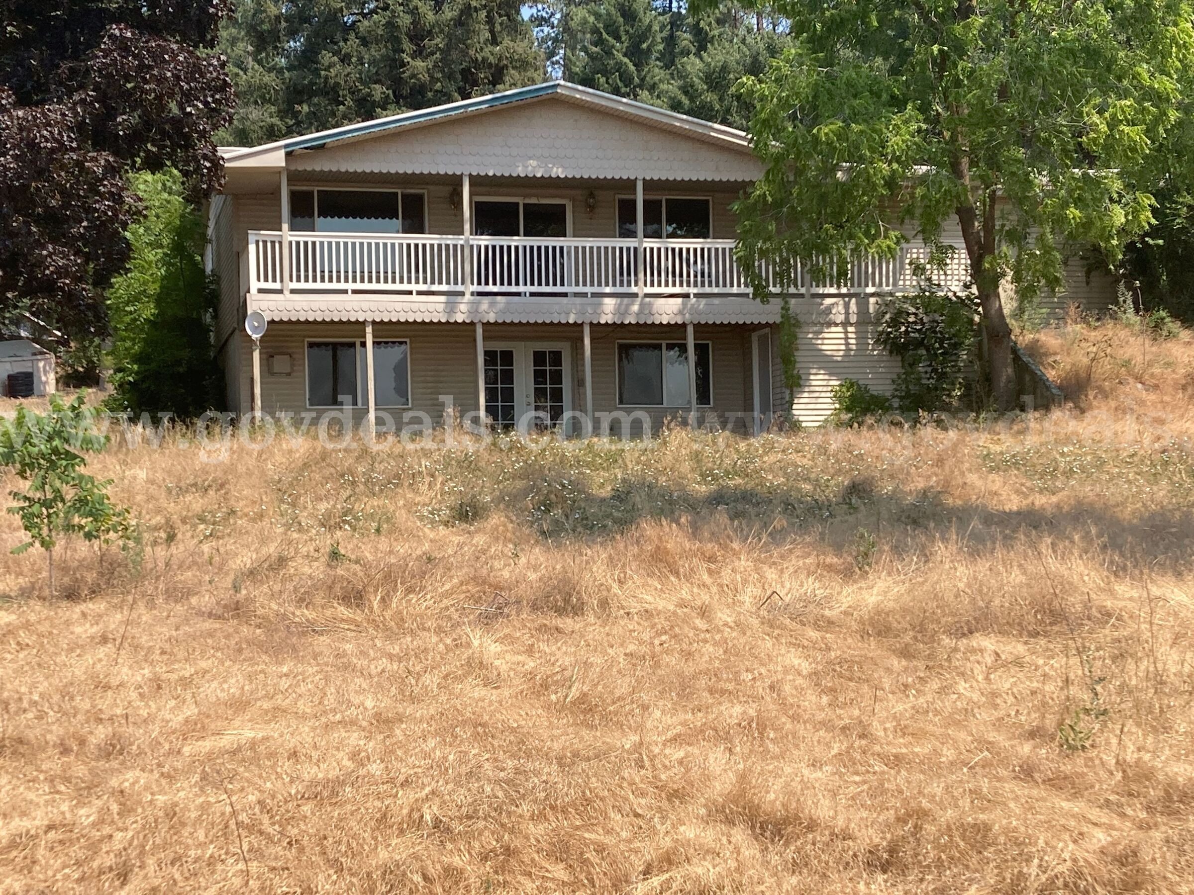 5215 N. Sullivan Road, Spokane, Washington - 2 Bed, 2 Bath House