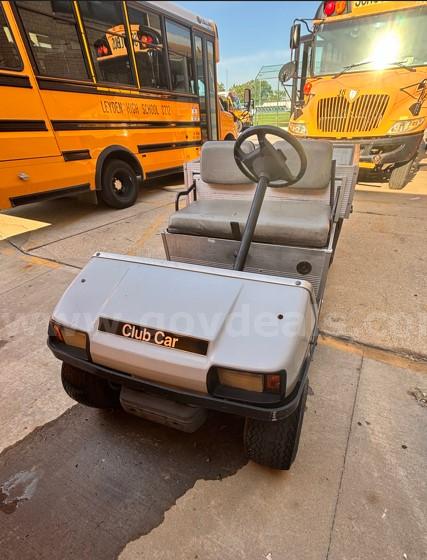 1998 EZ-GO Carryall Golf Cart Club Car EZ-GO Carryall golf cart Government Surplus Auction - Photo #2