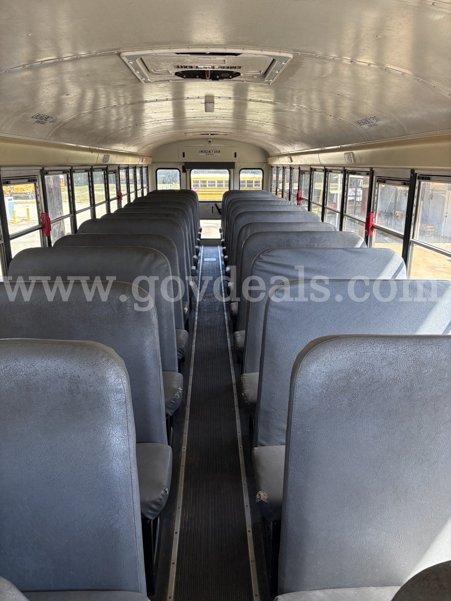 2014 International 3000 International 3000 Government Surplus Auction - Photo #2